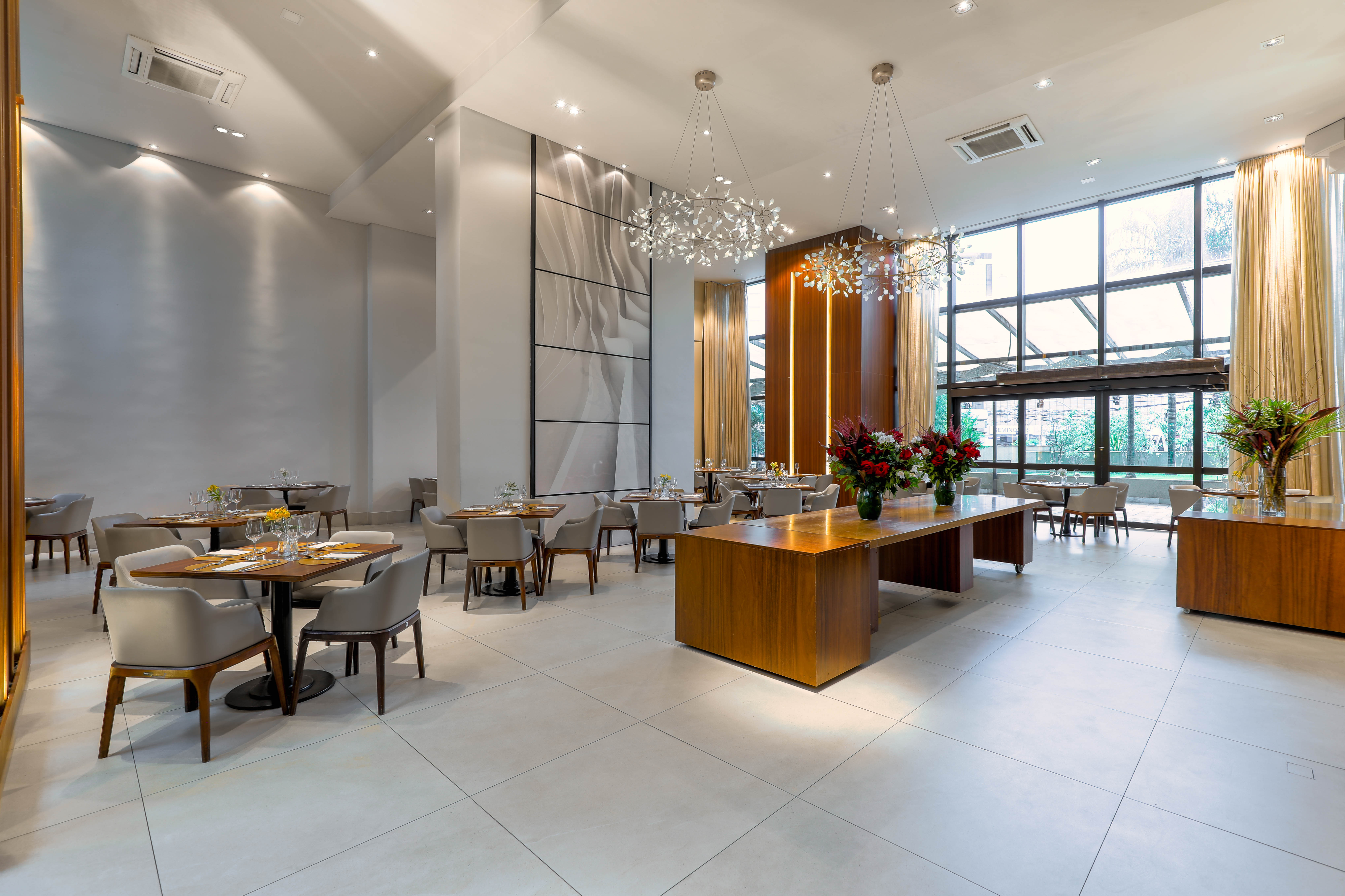 Wyndham Sao Paulo Ibirapuera Convention Plaza Hotel restaurant in Sao Paulo, Other than US/Canada