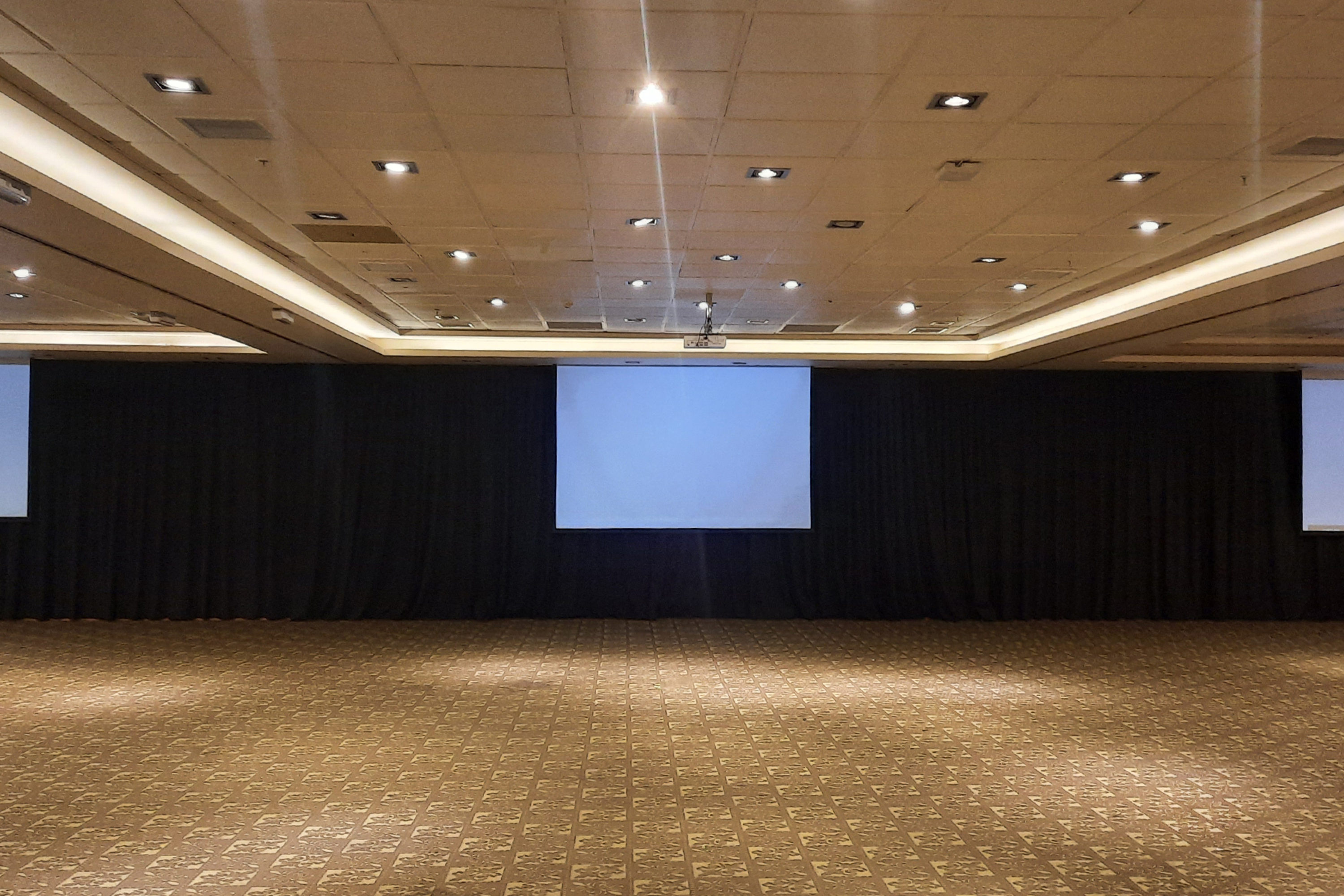 Meeting room at Wyndham Puerto Varas Pettra in Puerto Varas, Other than US/Canada