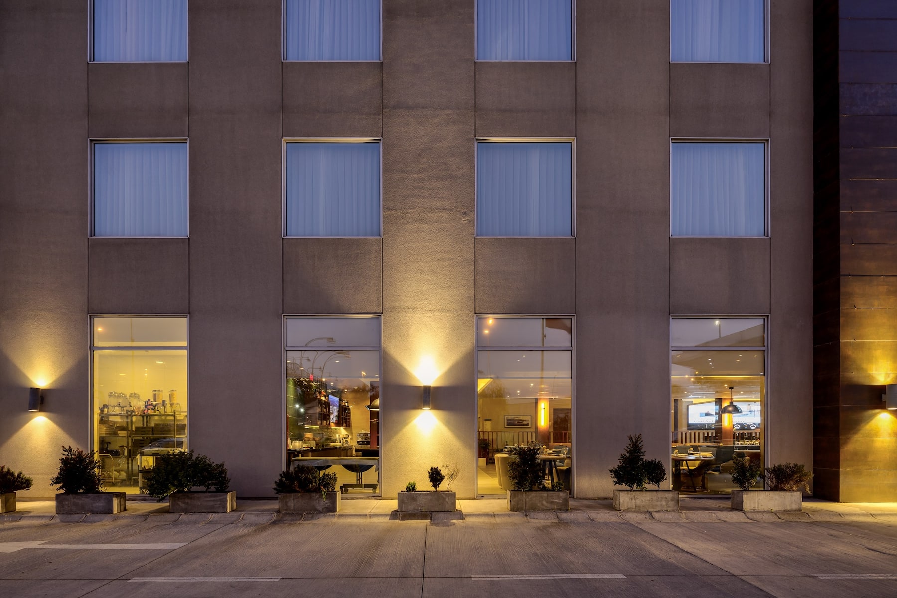 Exterior of Wyndham Santiago Aeropuerto hotel in Santiago, Other than US/Canada