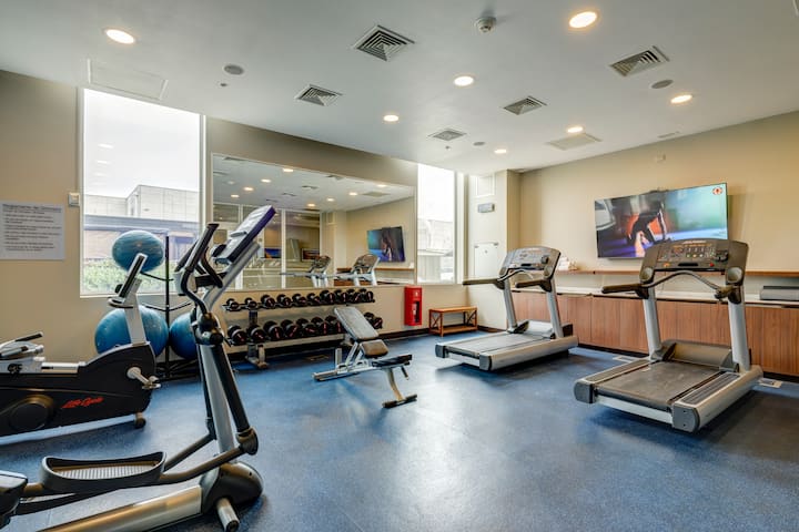 Fitness room at Wyndham Santiago Aeropuerto in Santiago, Other than US/Canada