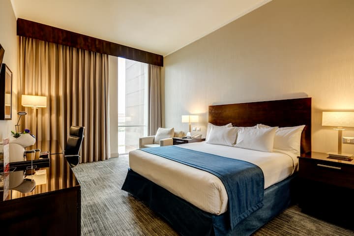 Guest room at the Wyndham Santiago Aeropuerto in Santiago, Other than US/Canada