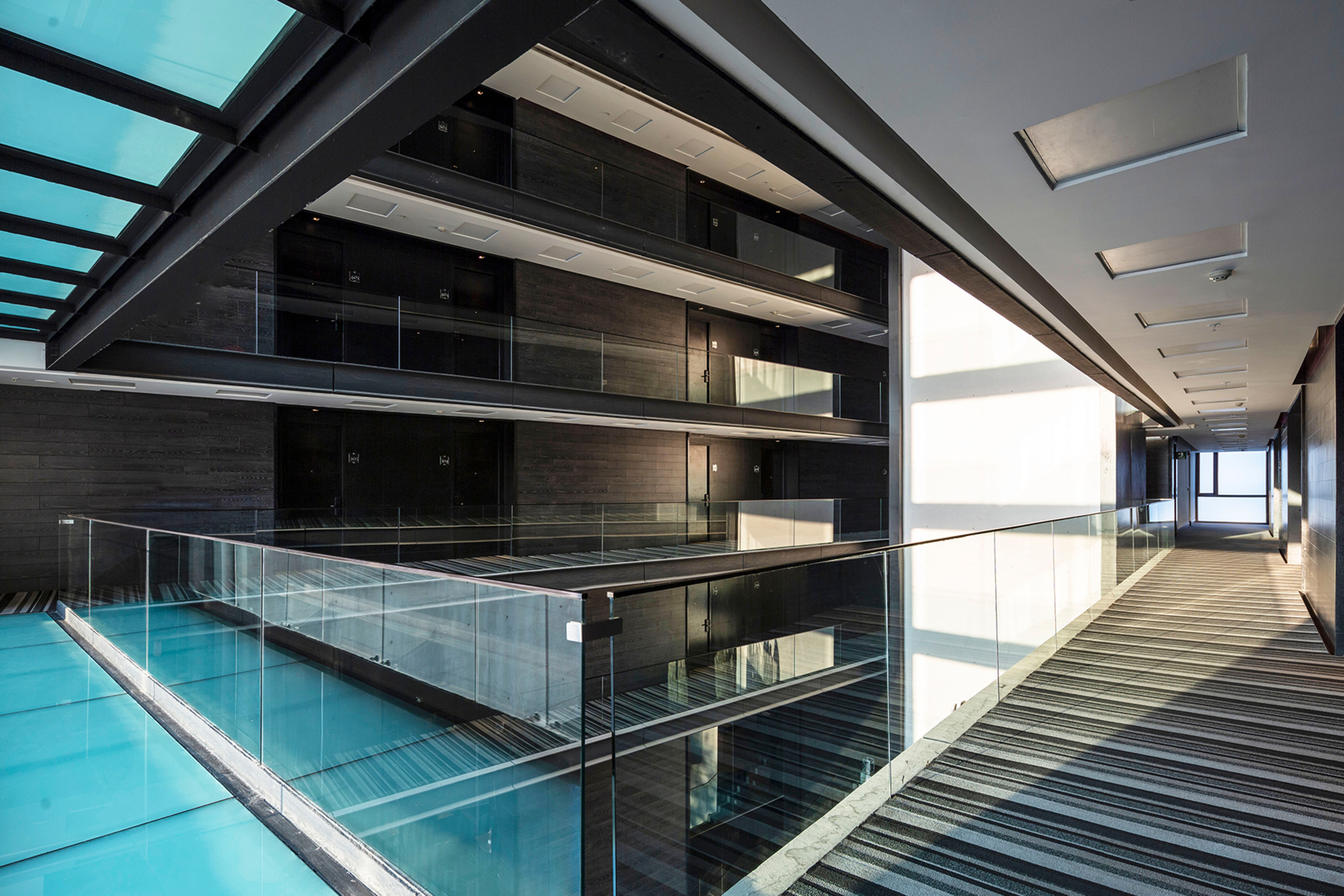 Guest room at the Wyndham Santiago Pettra in Santiago, Other than US/Canada