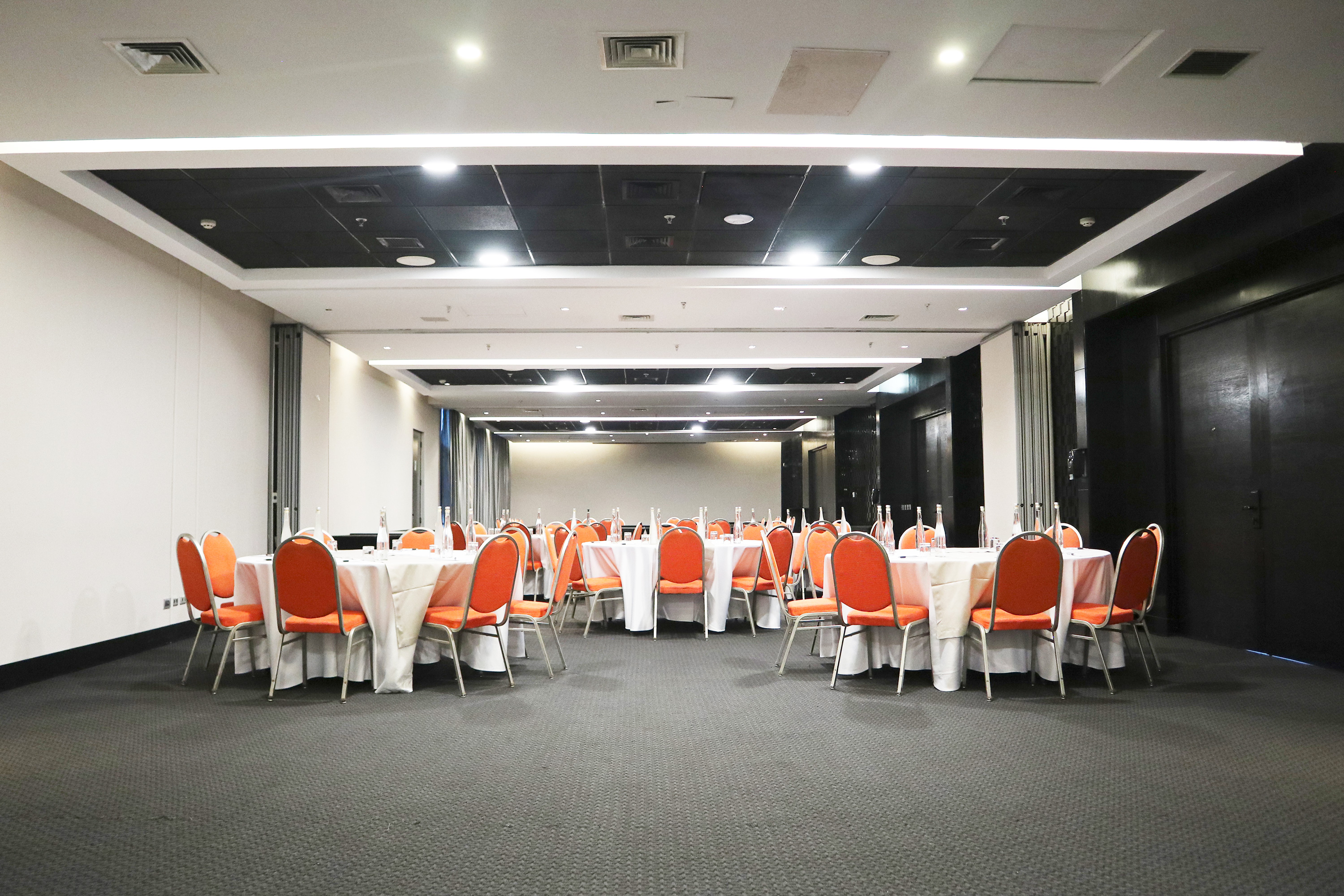 Meeting room at Wyndham Santiago Pettra in Santiago, Other than US/Canada