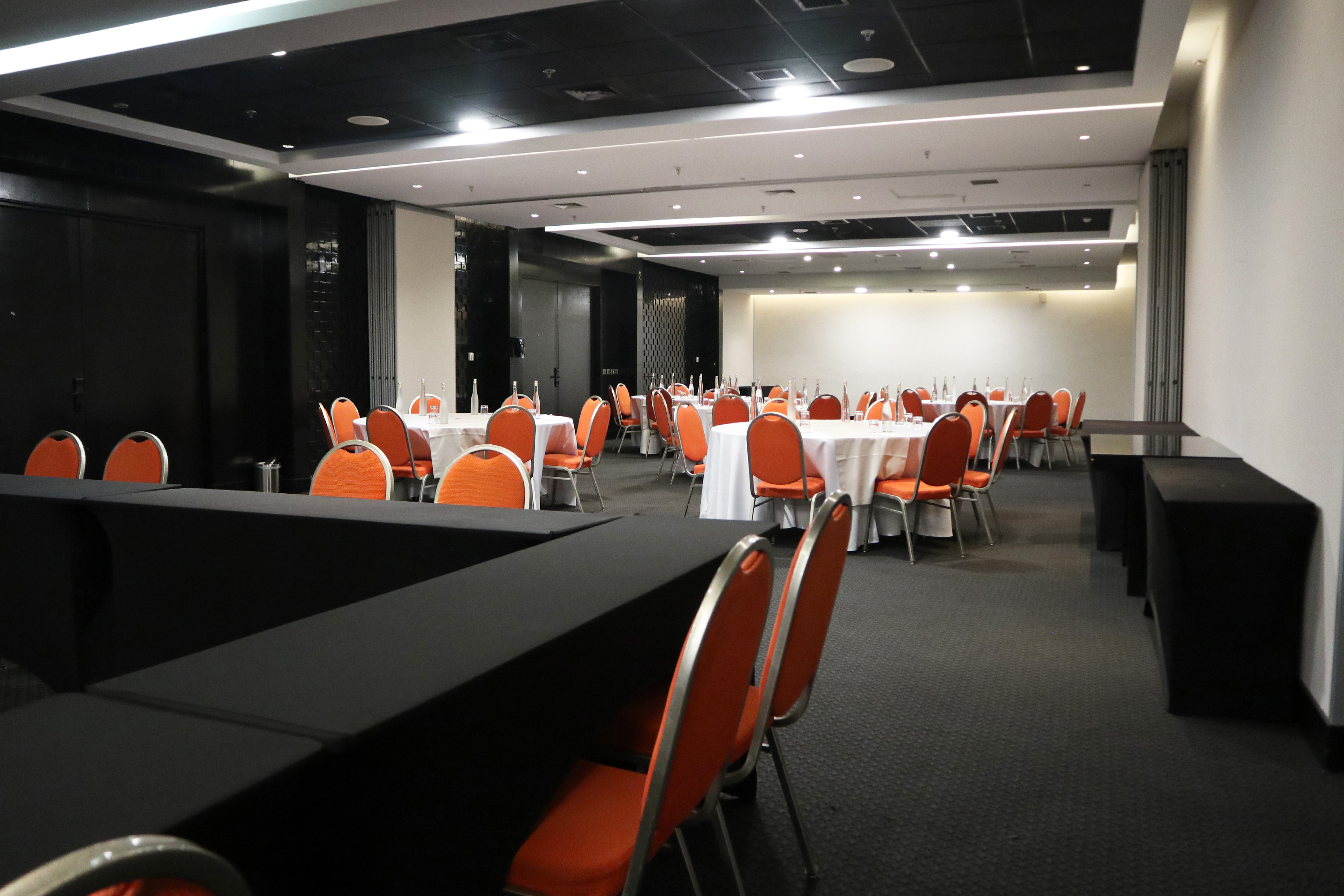 Meeting room at Wyndham Santiago Pettra in Santiago, Other than US/Canada