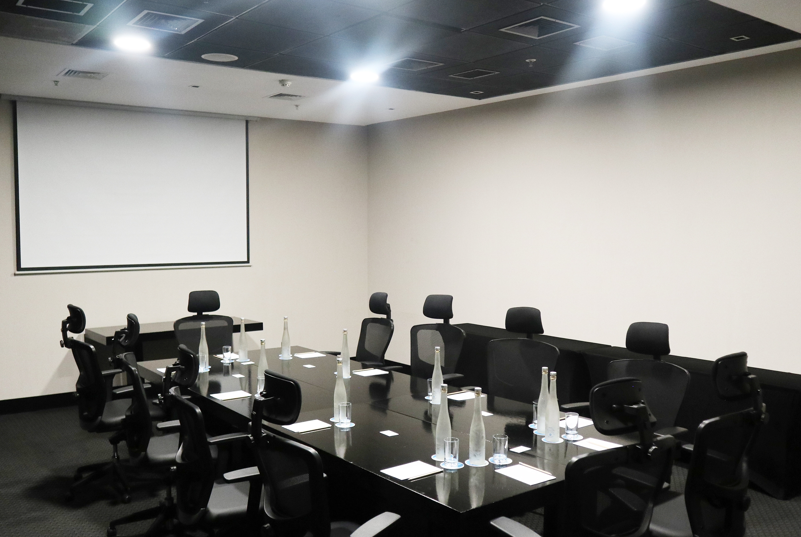 Meeting room at Wyndham Santiago Pettra in Santiago, Other than US/Canada