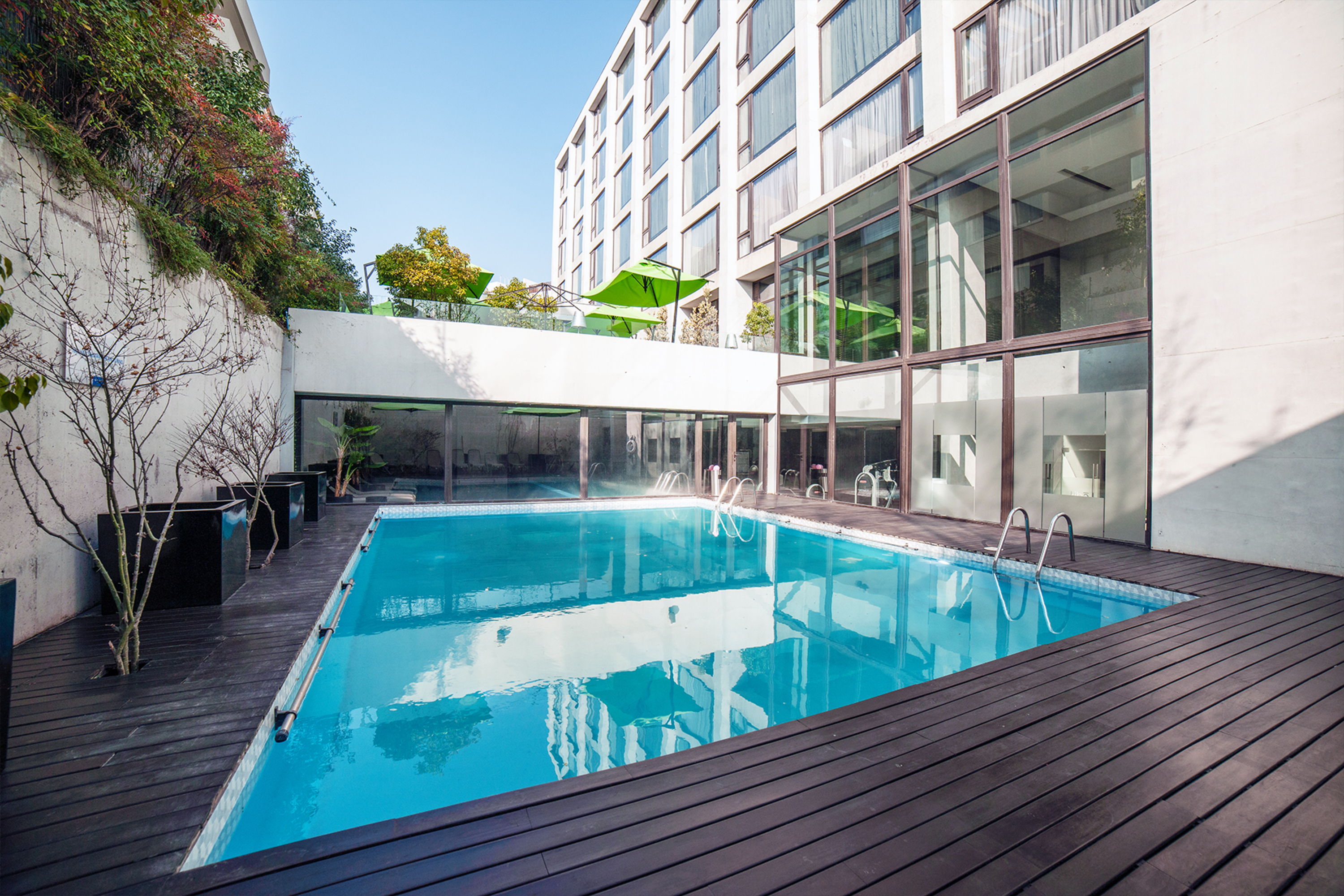 Pool at the Wyndham Santiago Pettra in Santiago, Other than US/Canada