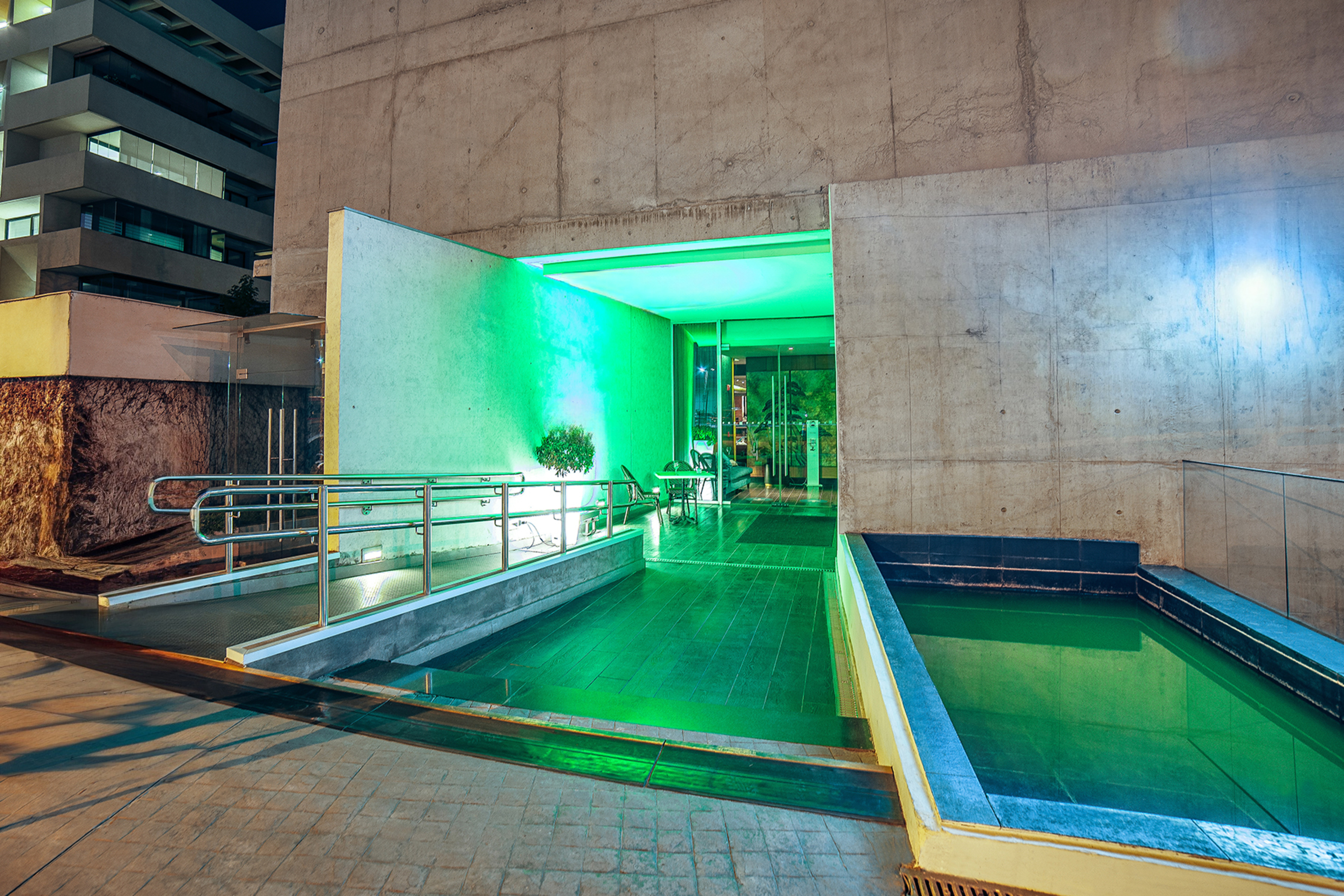 Wyndham Santiago Pettra restaurant in Santiago, Other than US/Canada