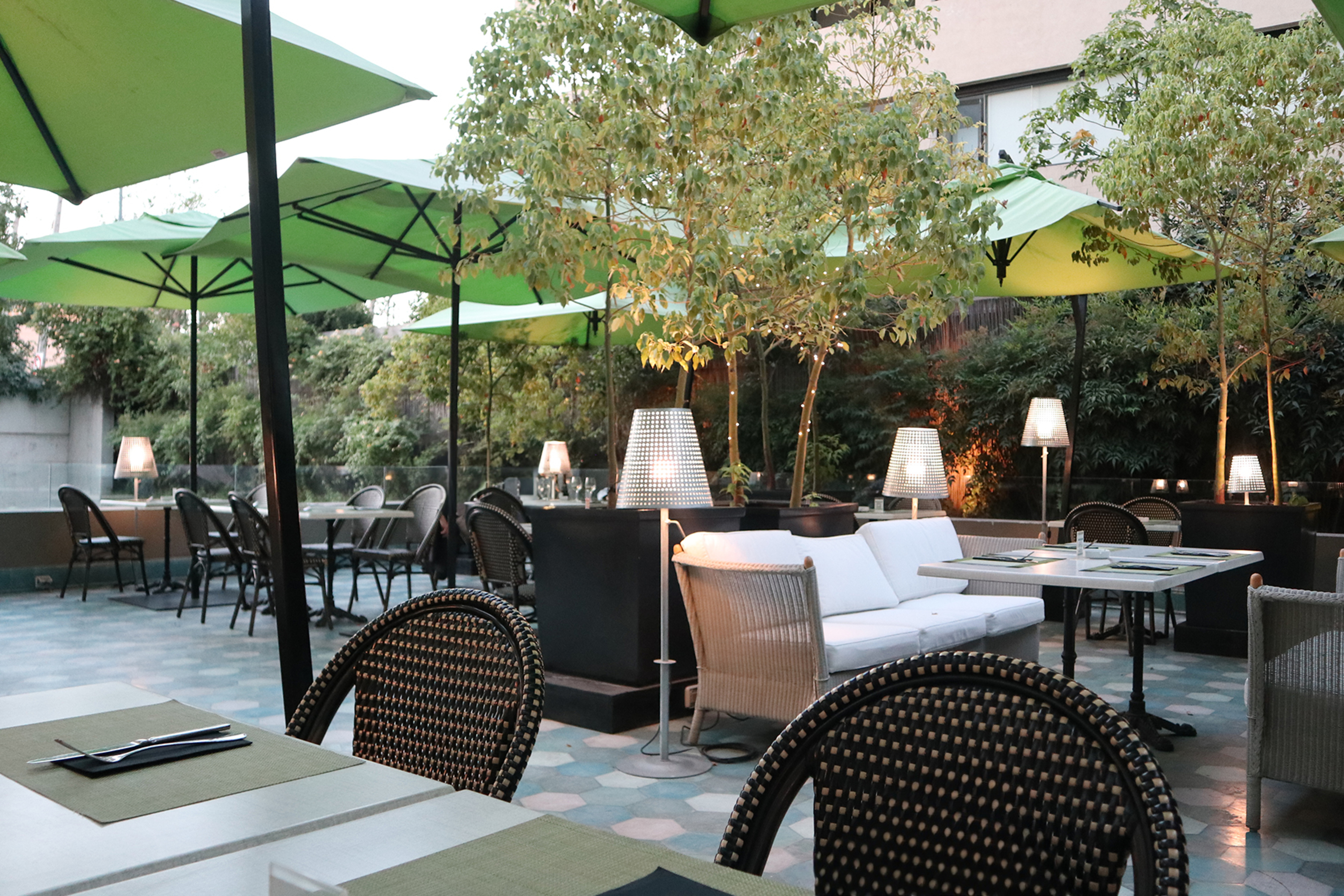 Wyndham Santiago Pettra restaurant in Santiago, Other than US/Canada