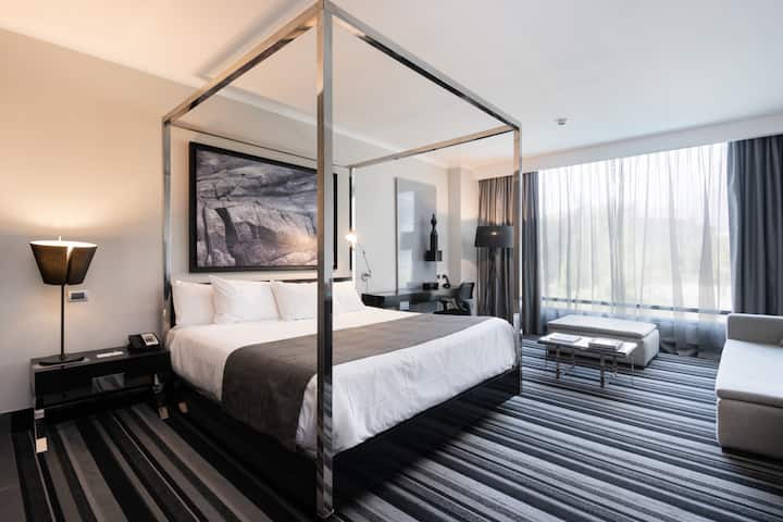 Wyndham Santiago Pettra suite in Santiago, Other than US/Canada