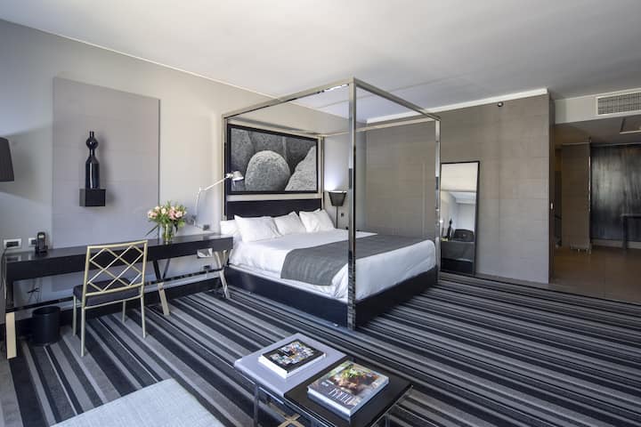 Wyndham Santiago Pettra suite in Santiago, Other than US/Canada