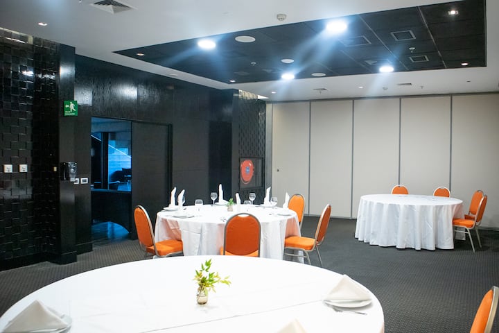 Meeting room at Wyndham Santiago Pettra in Santiago, Other than US/Canada