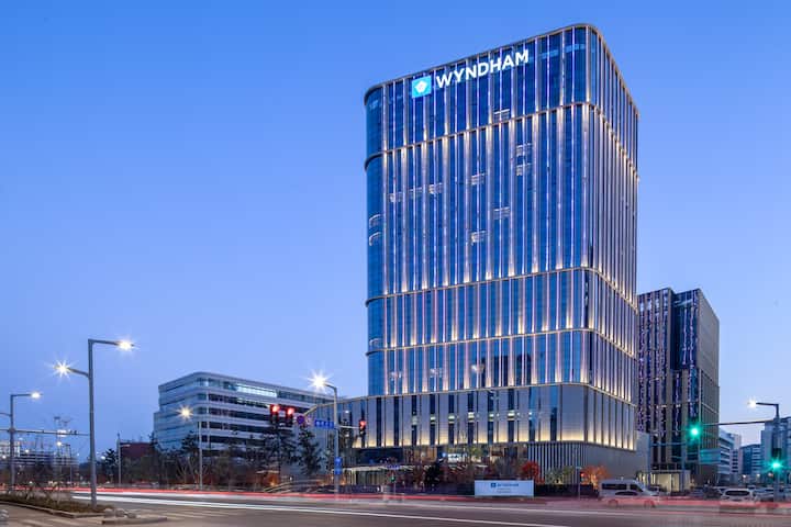 Exterior of Wyndham Xiongan hotel in Baoding, Other than US/Canada