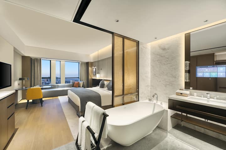 Guest room at the Wyndham Xiongan in Baoding, Other than US/Canada