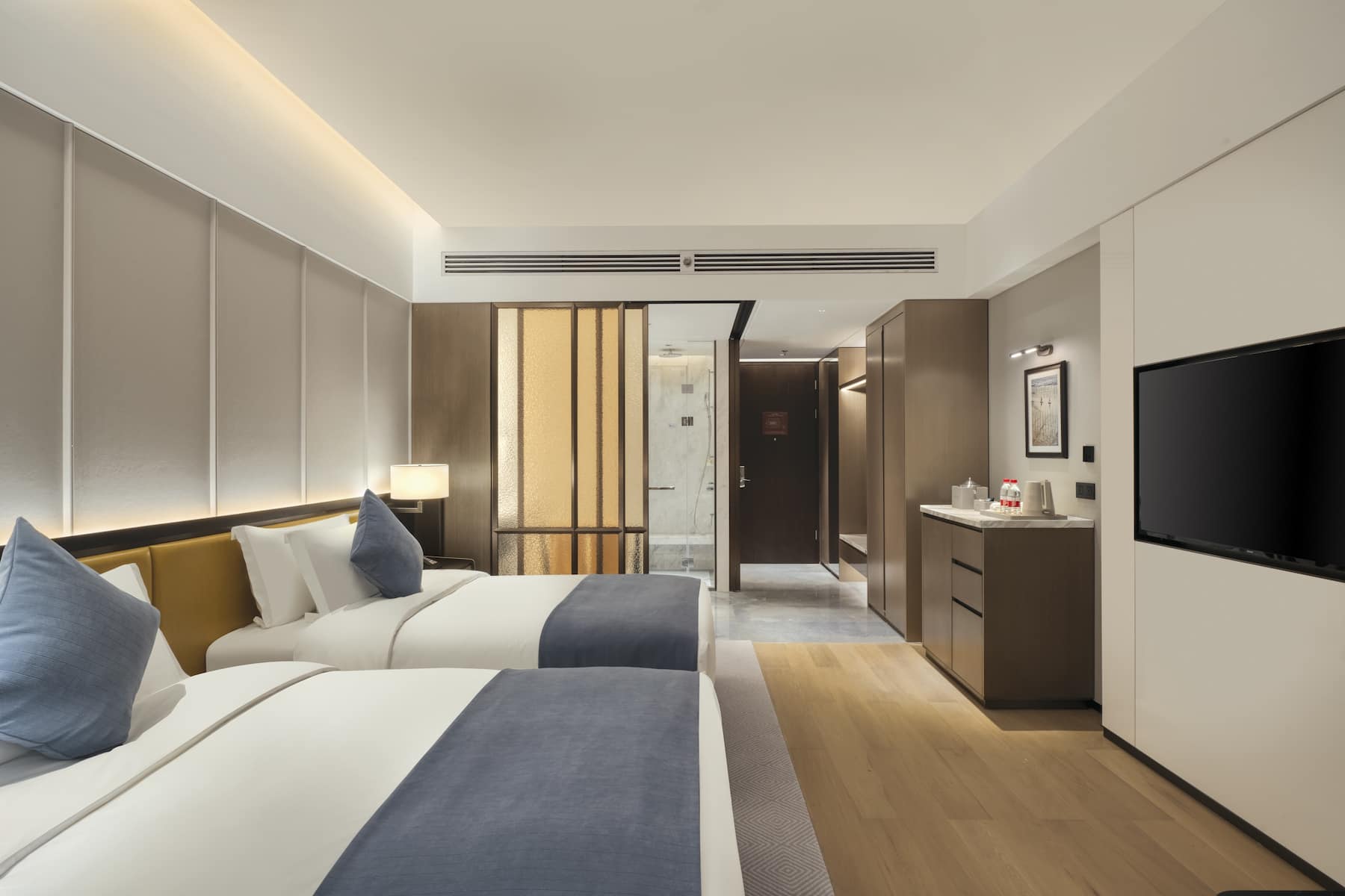 Guest room at the Wyndham Xiongan in Baoding, Other than US/Canada