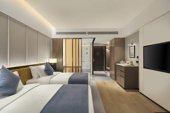 Guest room at the Wyndham Xiongan in Baoding, Other than US/Canada