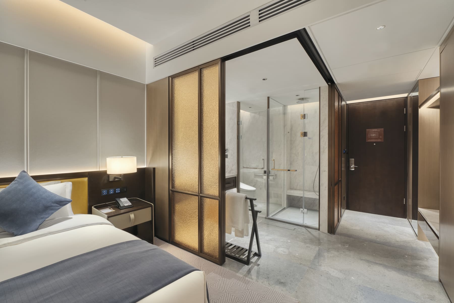 Guest room at the Wyndham Xiongan in Baoding, Other than US/Canada
