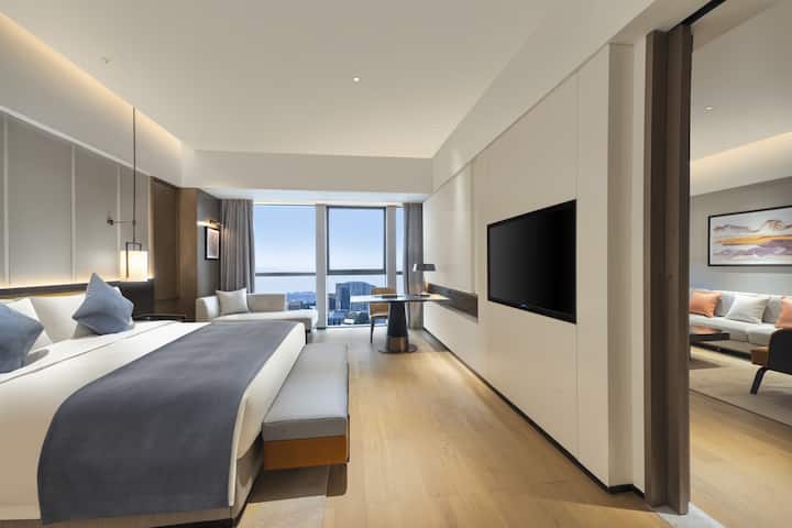 Guest room at the Wyndham Xiongan in Baoding, Other than US/Canada