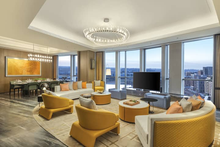 Guest room at the Wyndham Xiongan in Baoding, Other than US/Canada