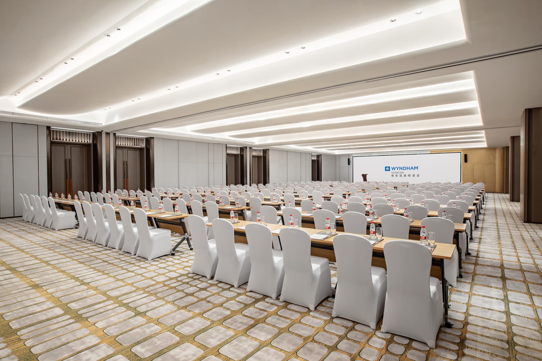 Meeting room at Wyndham Xiongan in Baoding, Other than US/Canada
