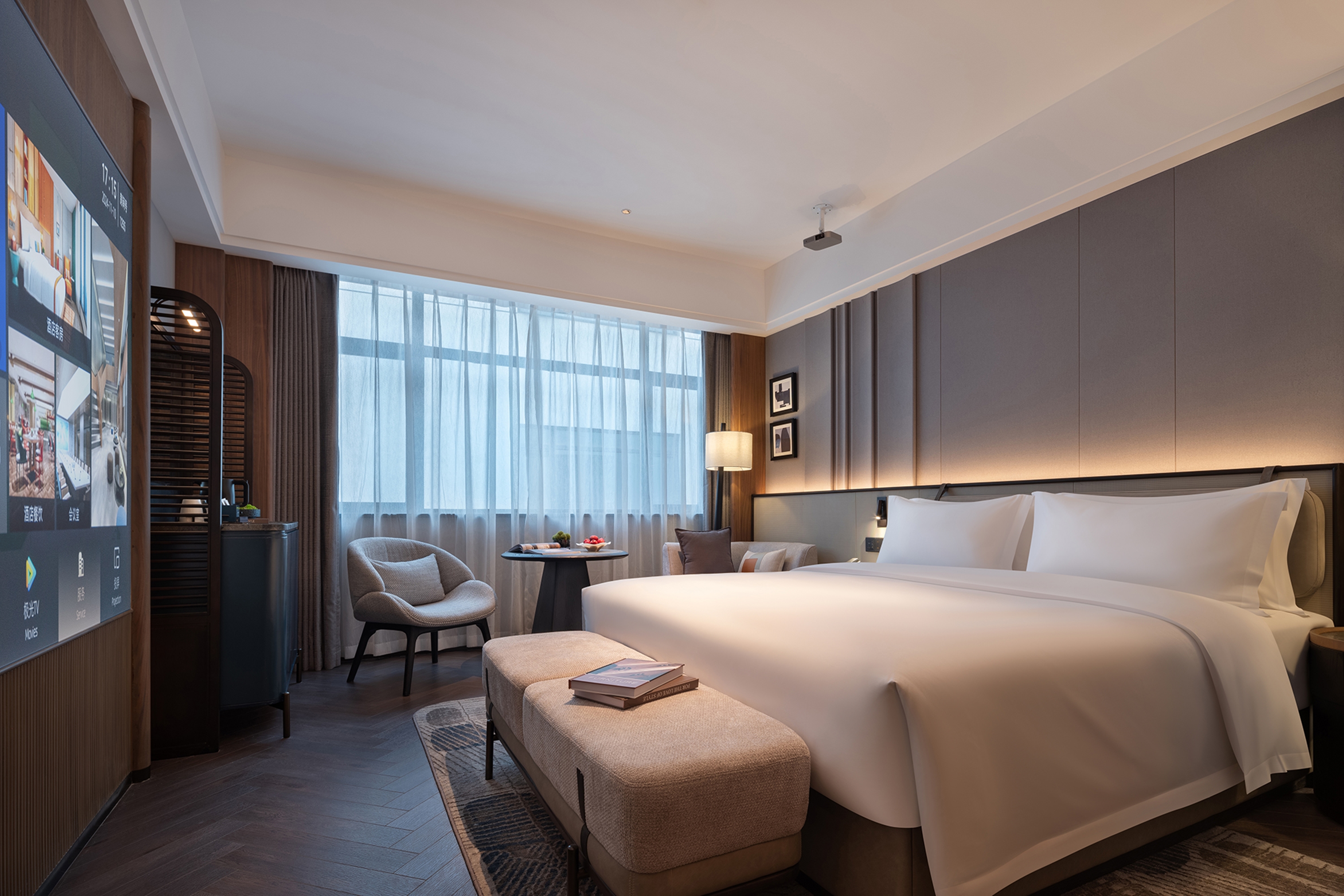 Guest room at the Wyndham Changsha Yanghu in Changsha, Other than US/Canada