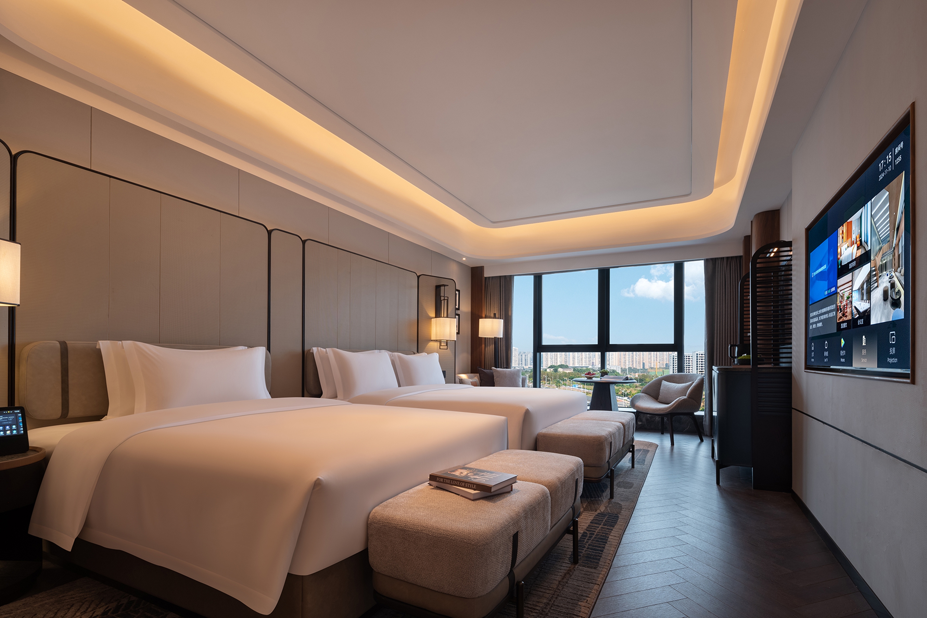 Guest room at the Wyndham Changsha Yanghu in Changsha, Other than US/Canada