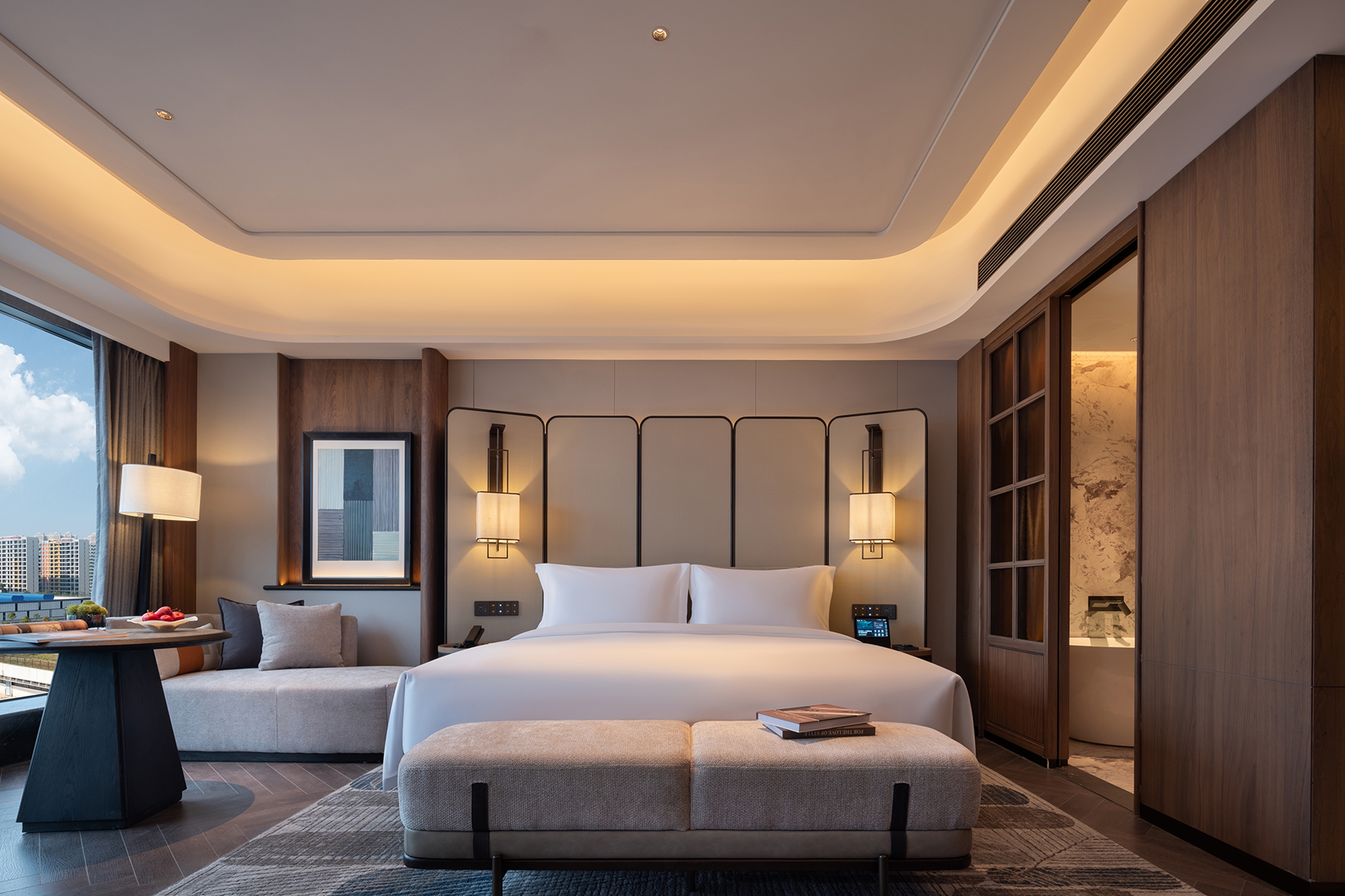 Guest room at the Wyndham Changsha Yanghu in Changsha, Other than US/Canada