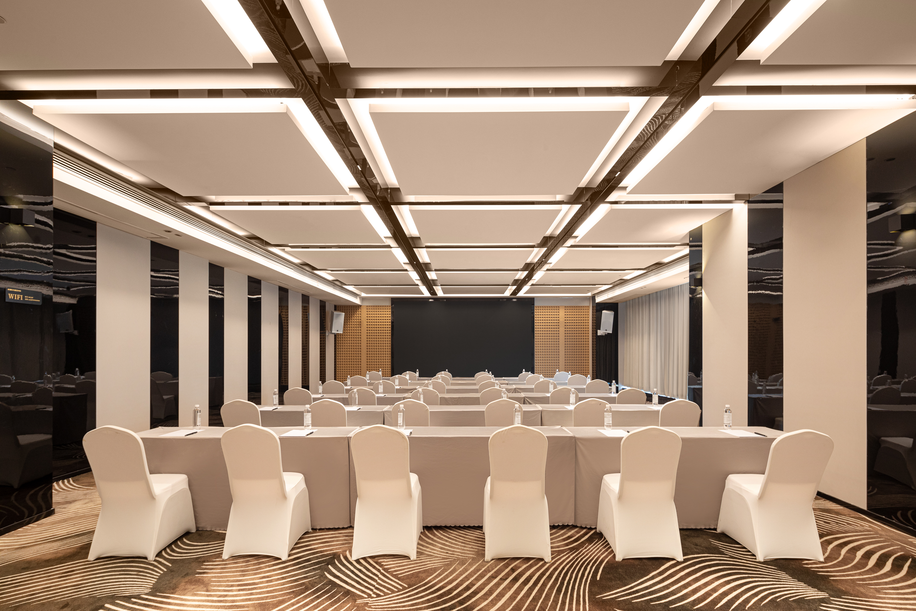 Meeting room at Wyndham Changsha Yanghu in Changsha, Other than US/Canada