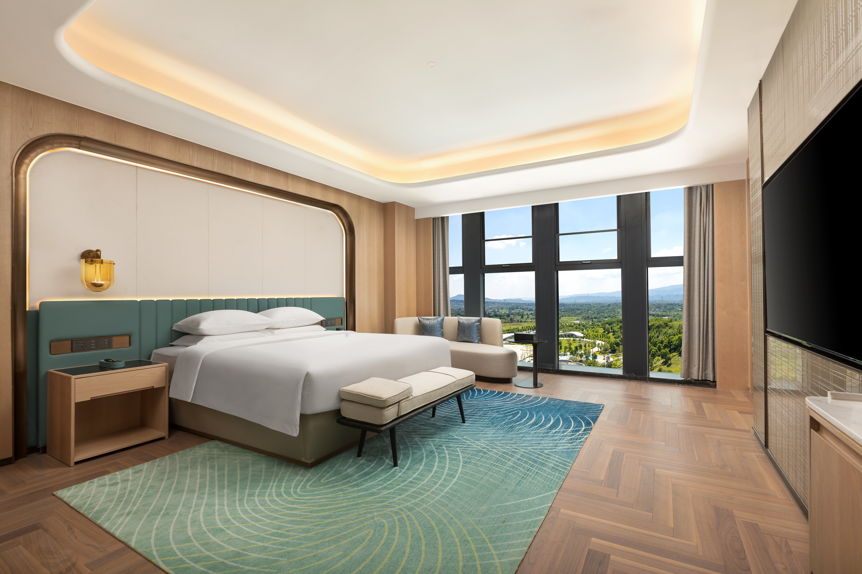 Guest room at the Wyndham Chongqing Changshou Hi-tech in Chong Qing, Other than US/Canada