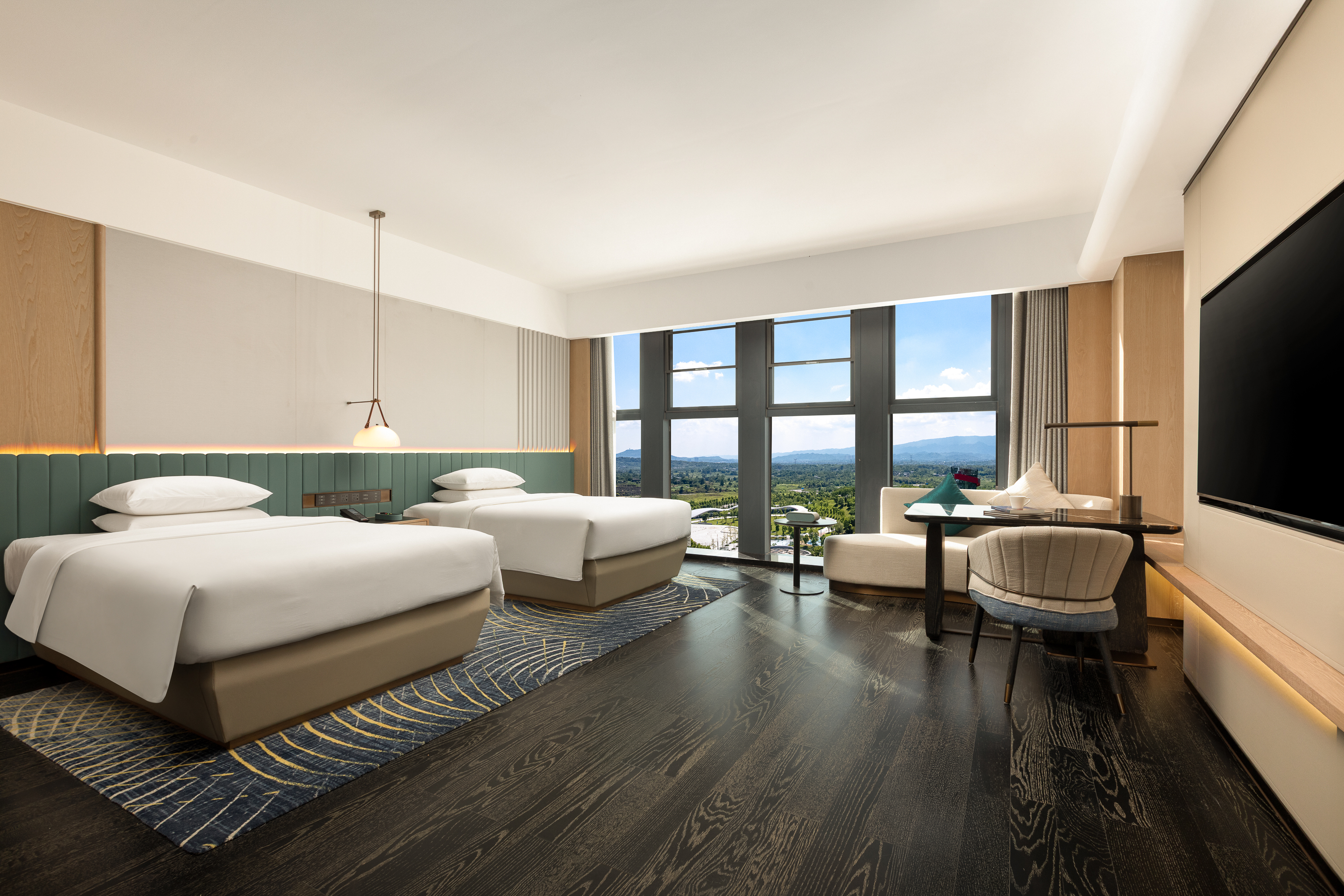 Guest room at the Wyndham Chongqing Changshou Hi-tech in Chong Qing, Other than US/Canada