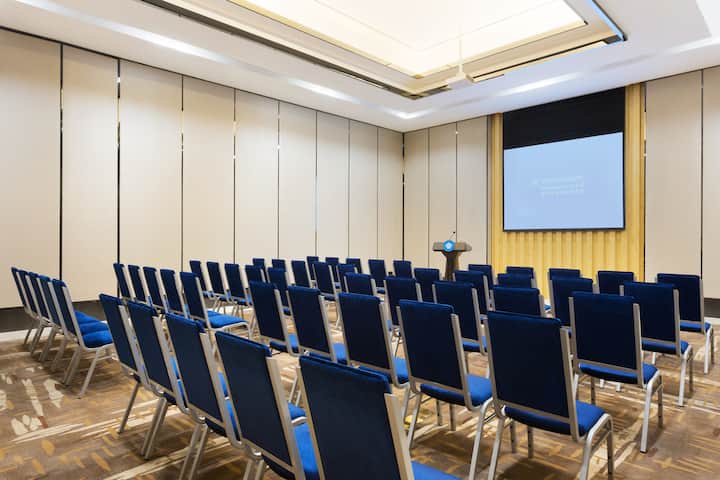 Meeting room at Wyndham Chongqing Yuelai in Chongqing, Other than US/Canada