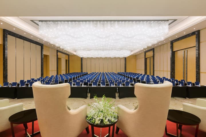 Meeting room at Wyndham Chongqing Yuelai in Chongqing, Other than US/Canada