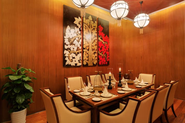 Wyndham Chongqing Yuelai restaurant in Chongqing, Other than US/Canada