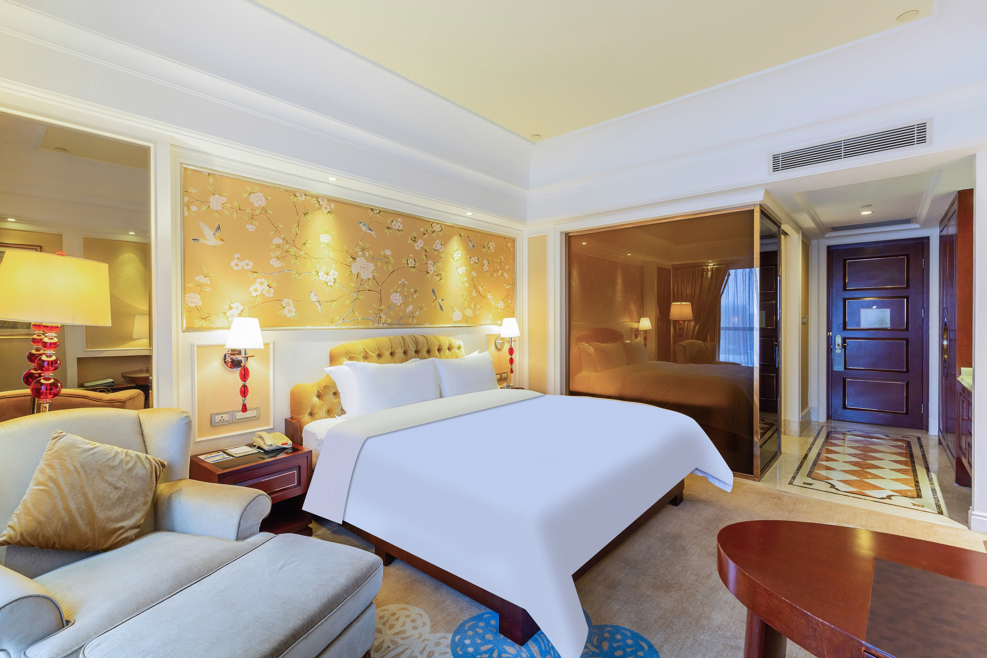 Wyndham Foshan Shunde suite in Foshan, Other than US/Canada