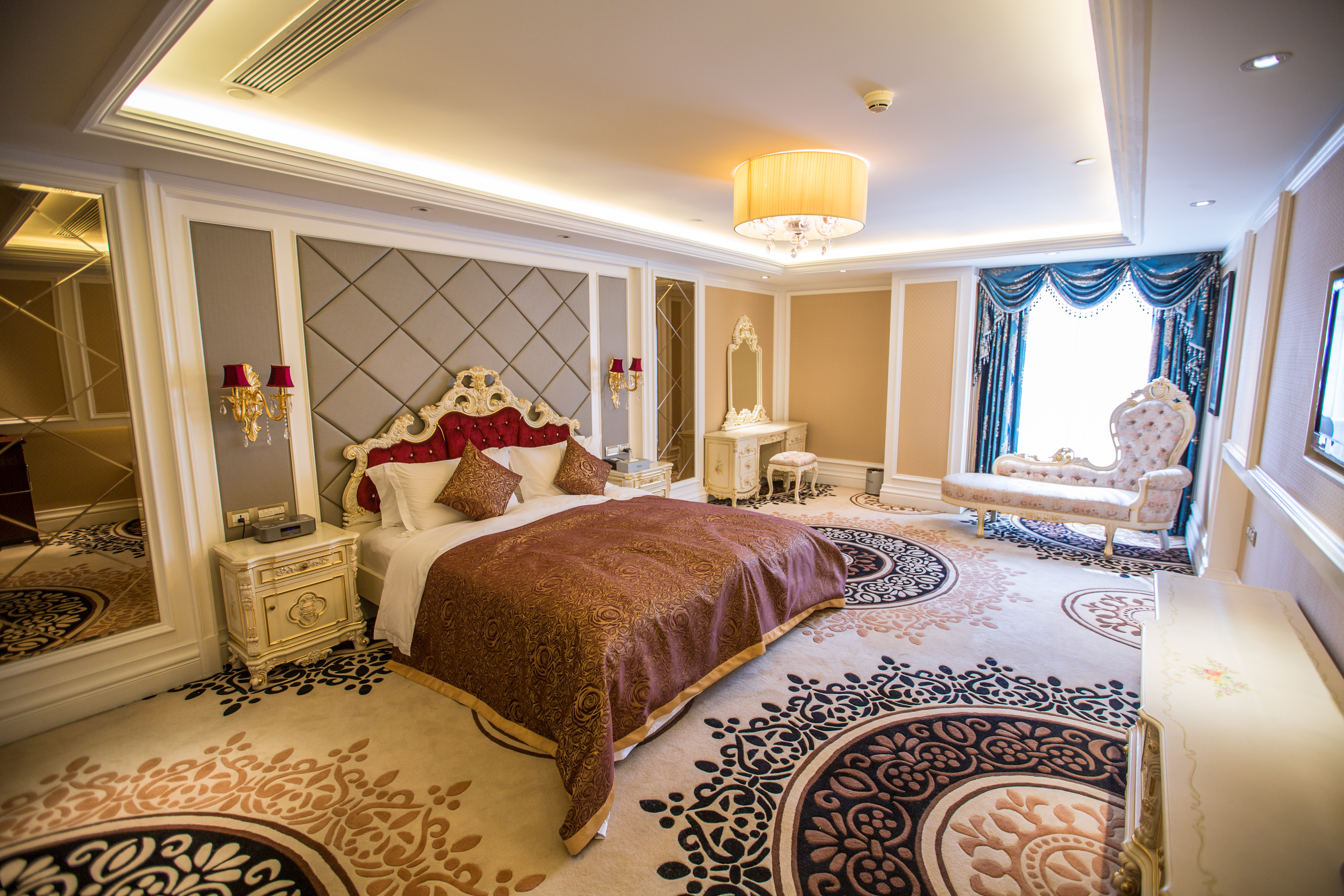 Wyndham Foshan Shunde suite in Foshan, Other than US/Canada