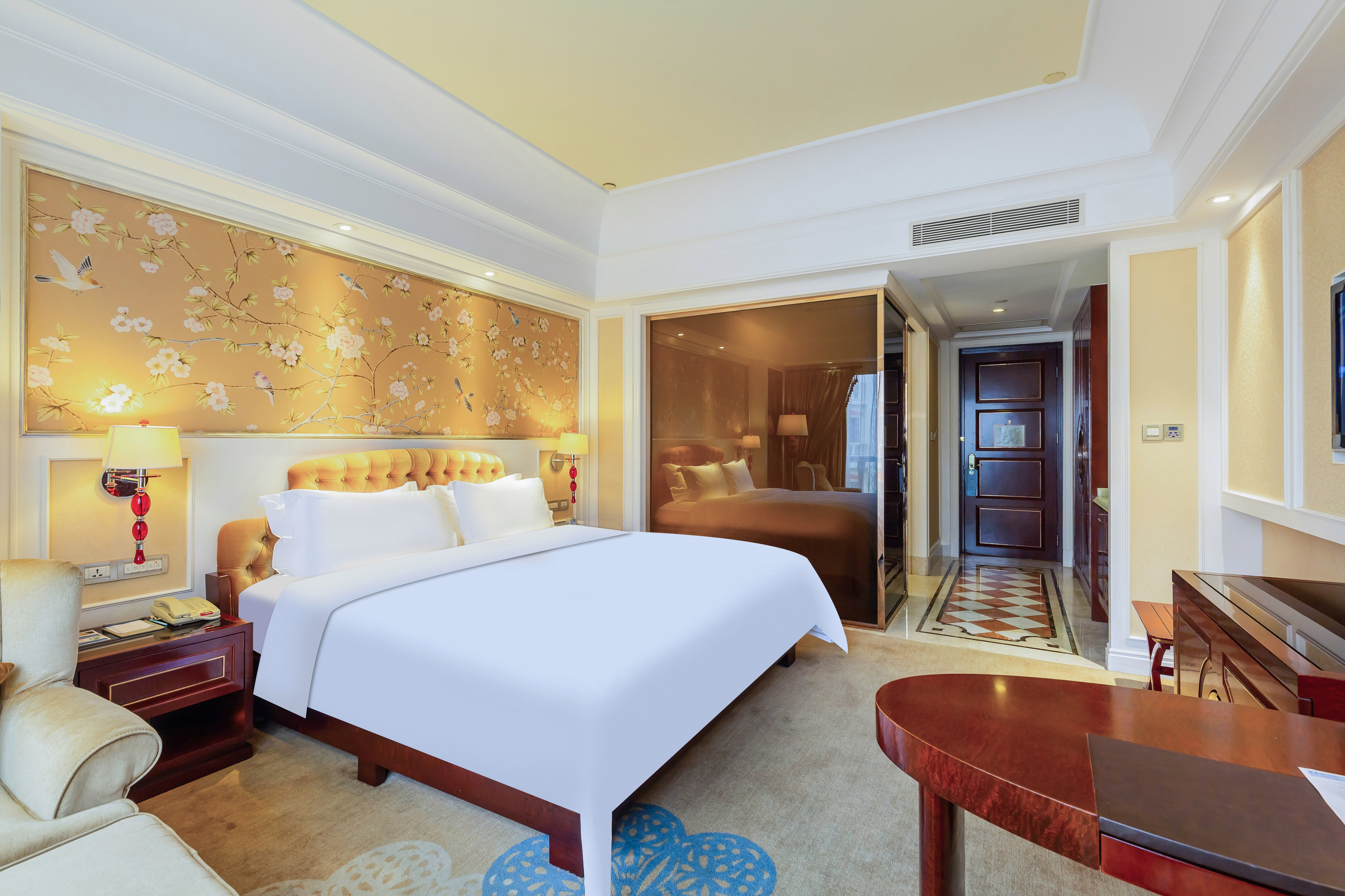 Wyndham Foshan Shunde suite in Foshan, Other than US/Canada