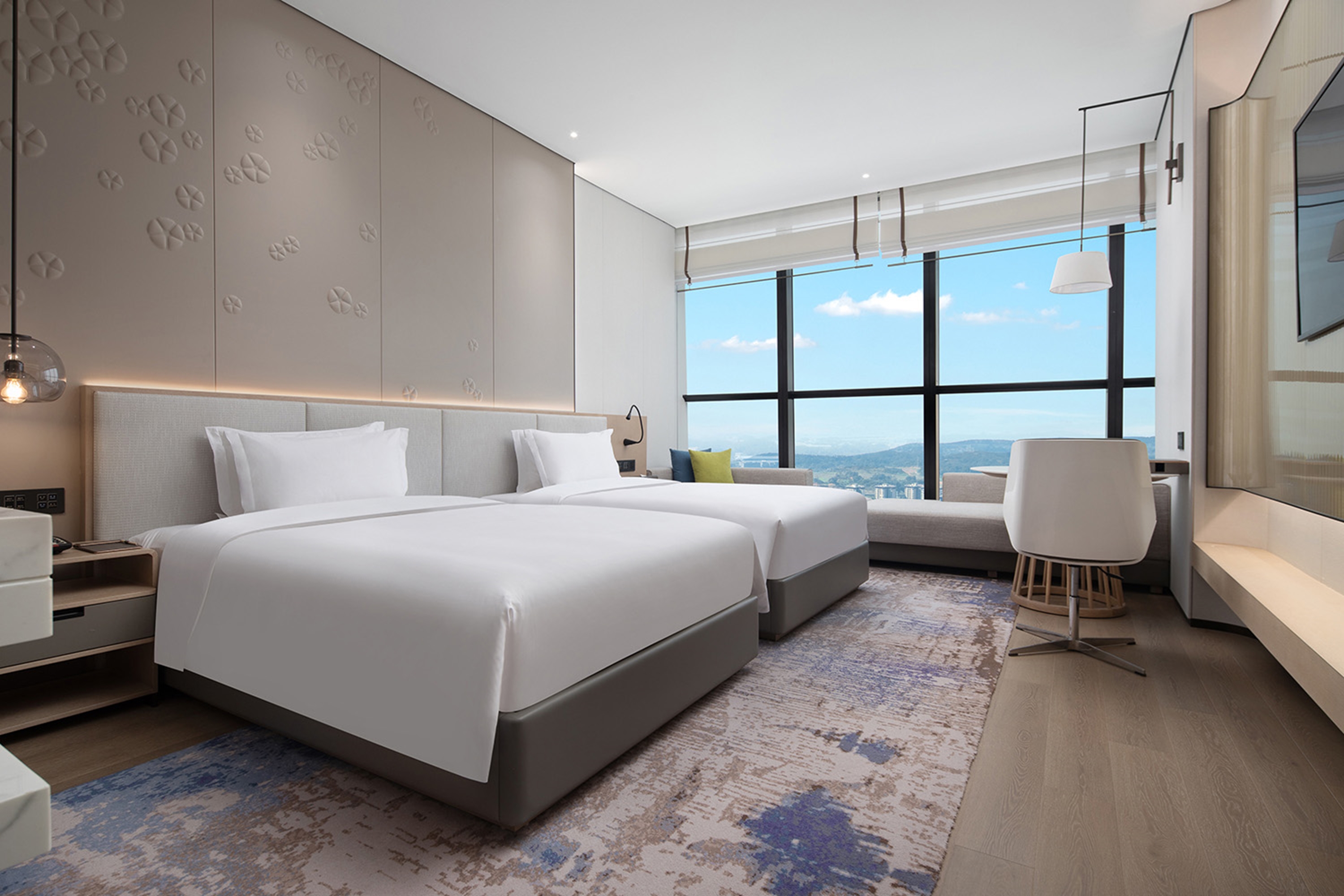 Guest room at the Wyndham Foshan Nanhai in Foshan, Other than US/Canada
