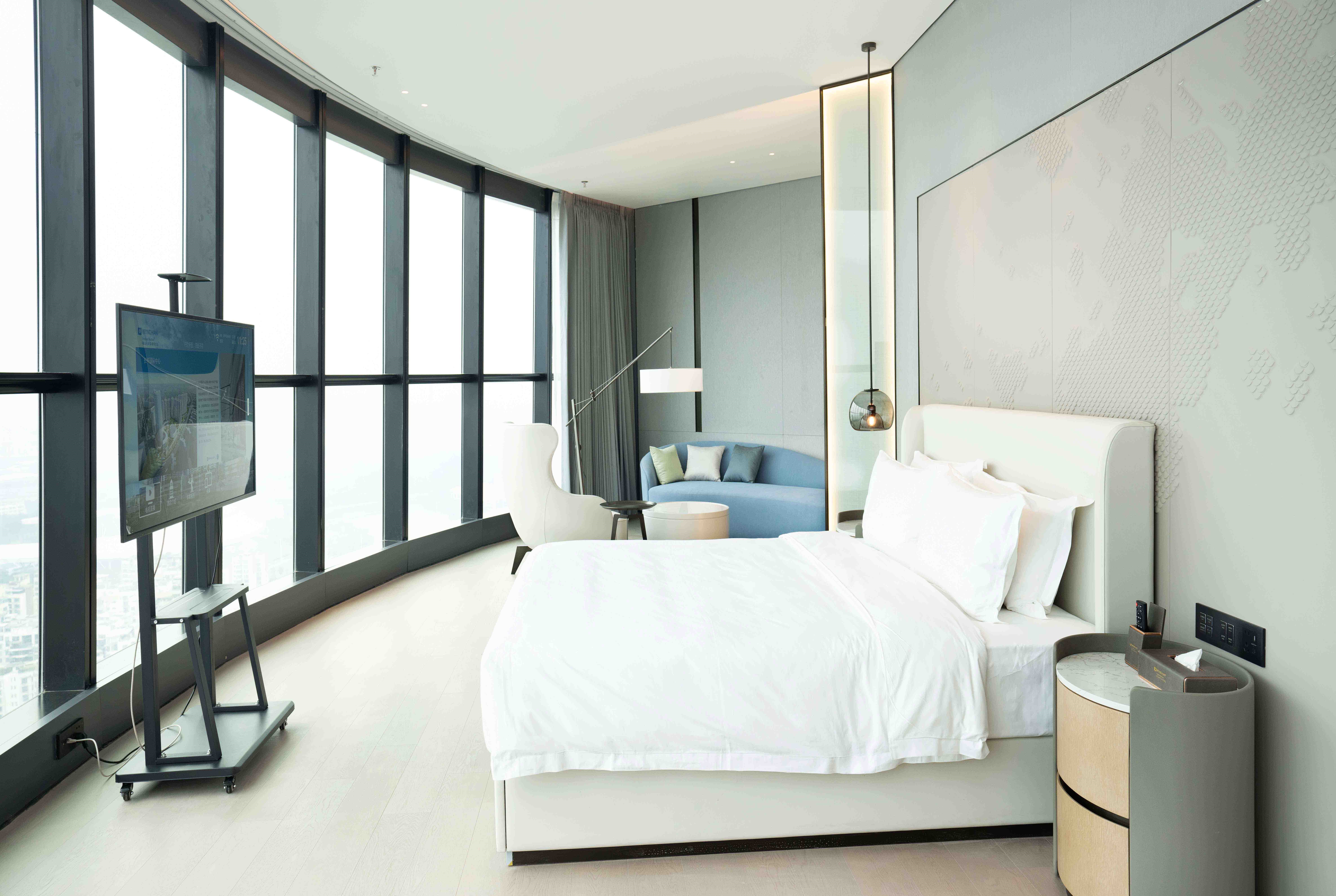 Guest room at the Wyndham Foshan Nanhai in Foshan, Other than US/Canada