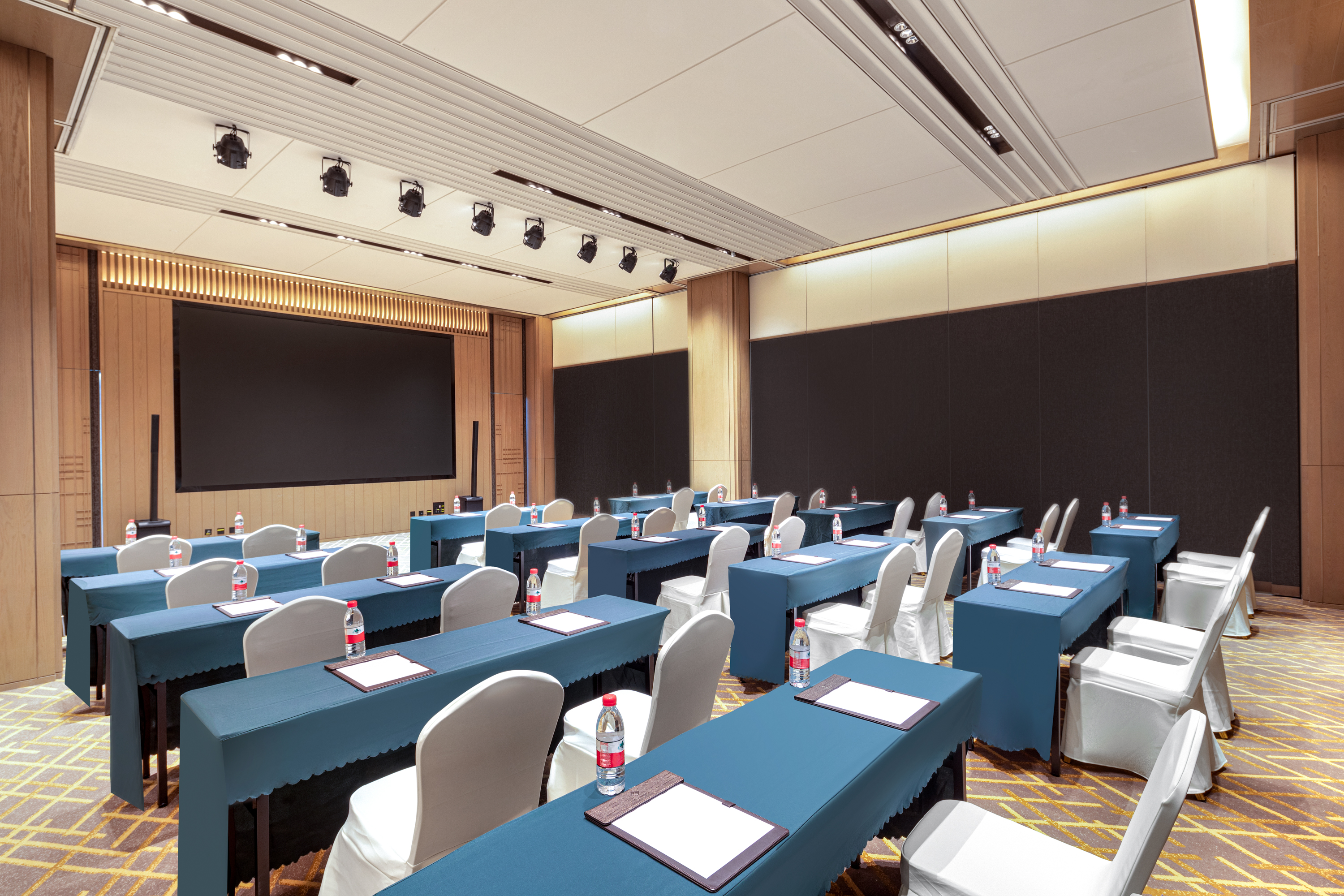 Meeting room at Wyndham Fuzhou Guian in Fuzhou, Other than US/Canada