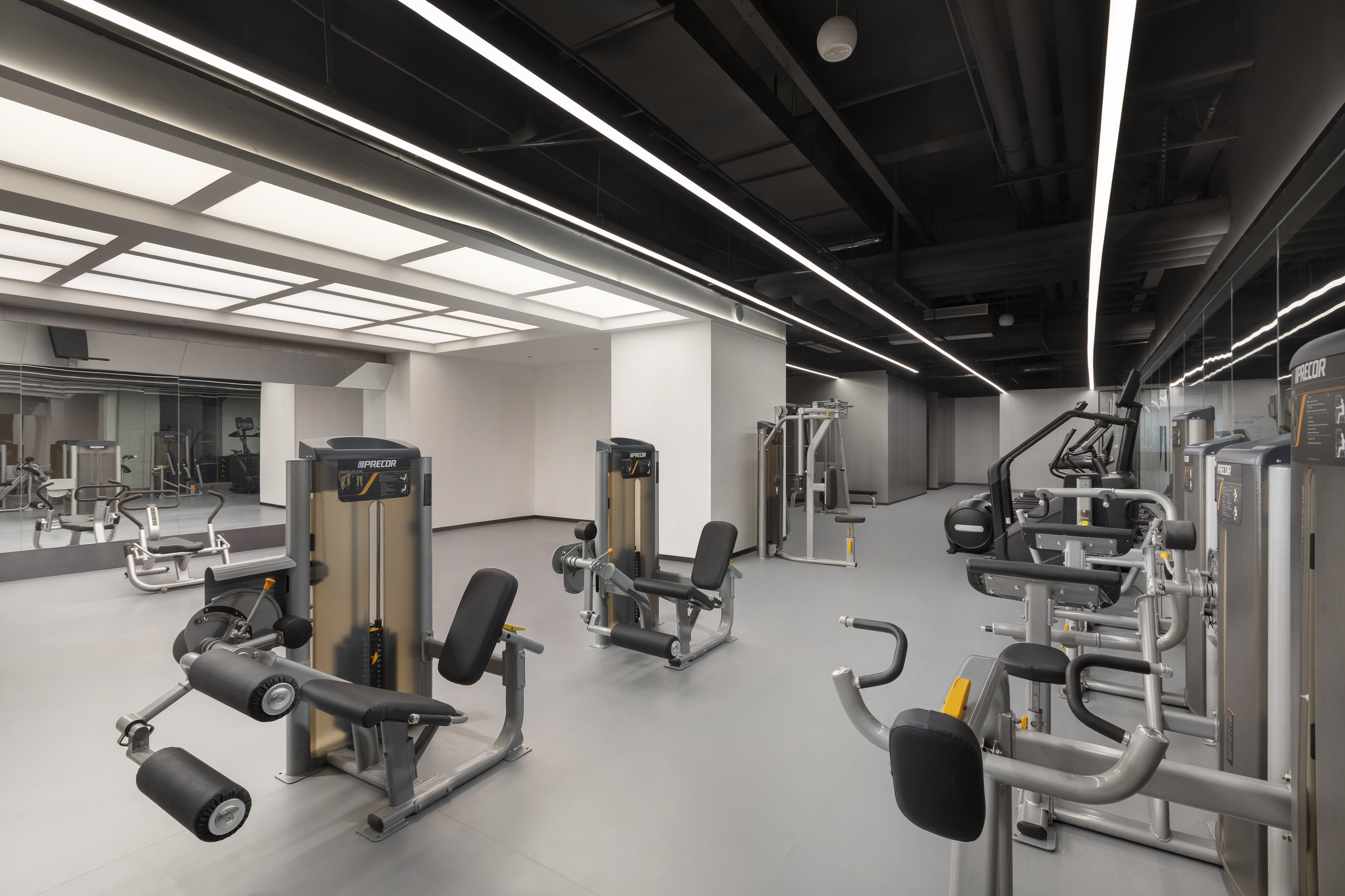 Fitness room at Wyndham Fuzhou Gulou in Fuzhou, Other than US/Canada