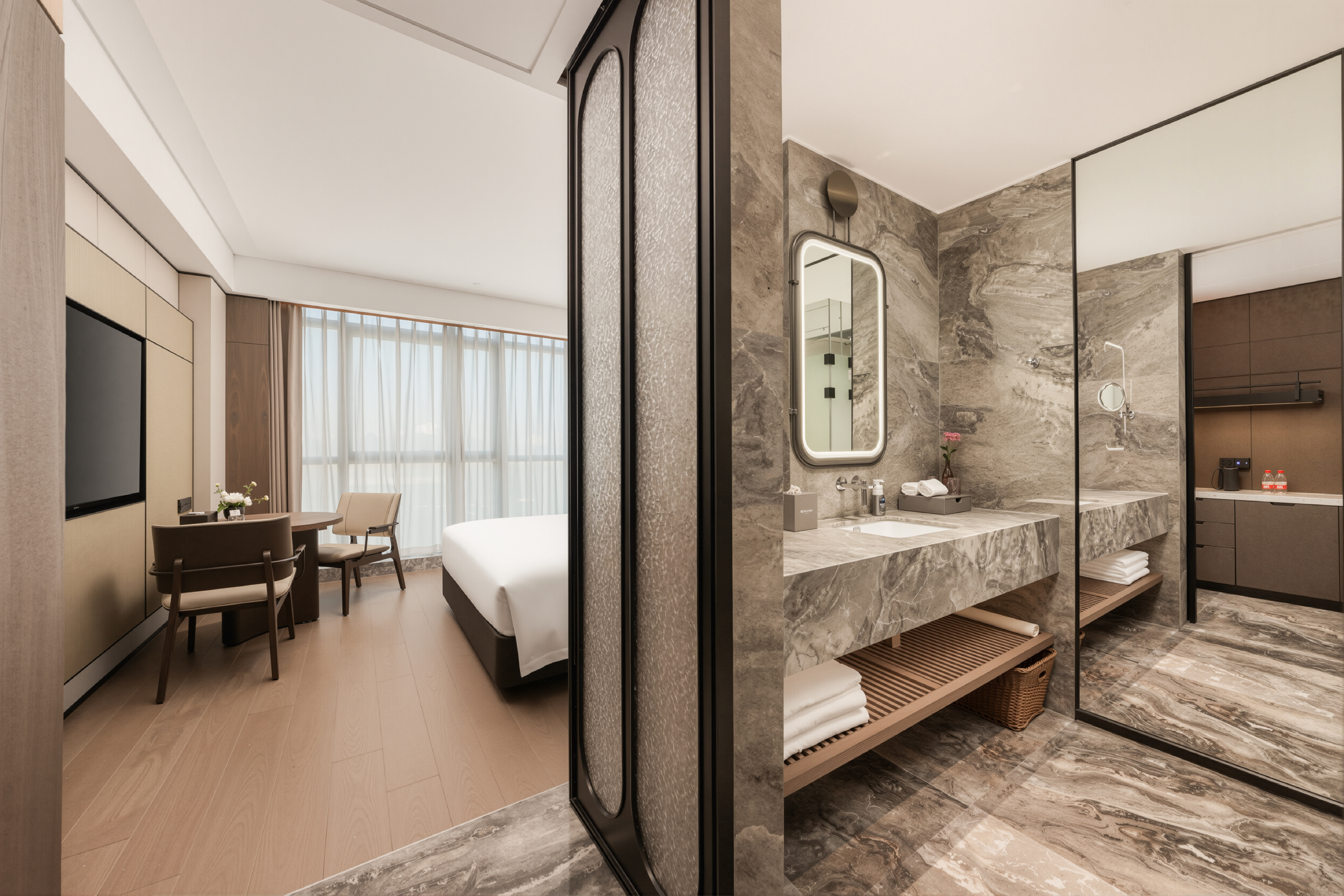 Guest room at the Wyndham Fuzhou Gulou in Fuzhou, Other than US/Canada