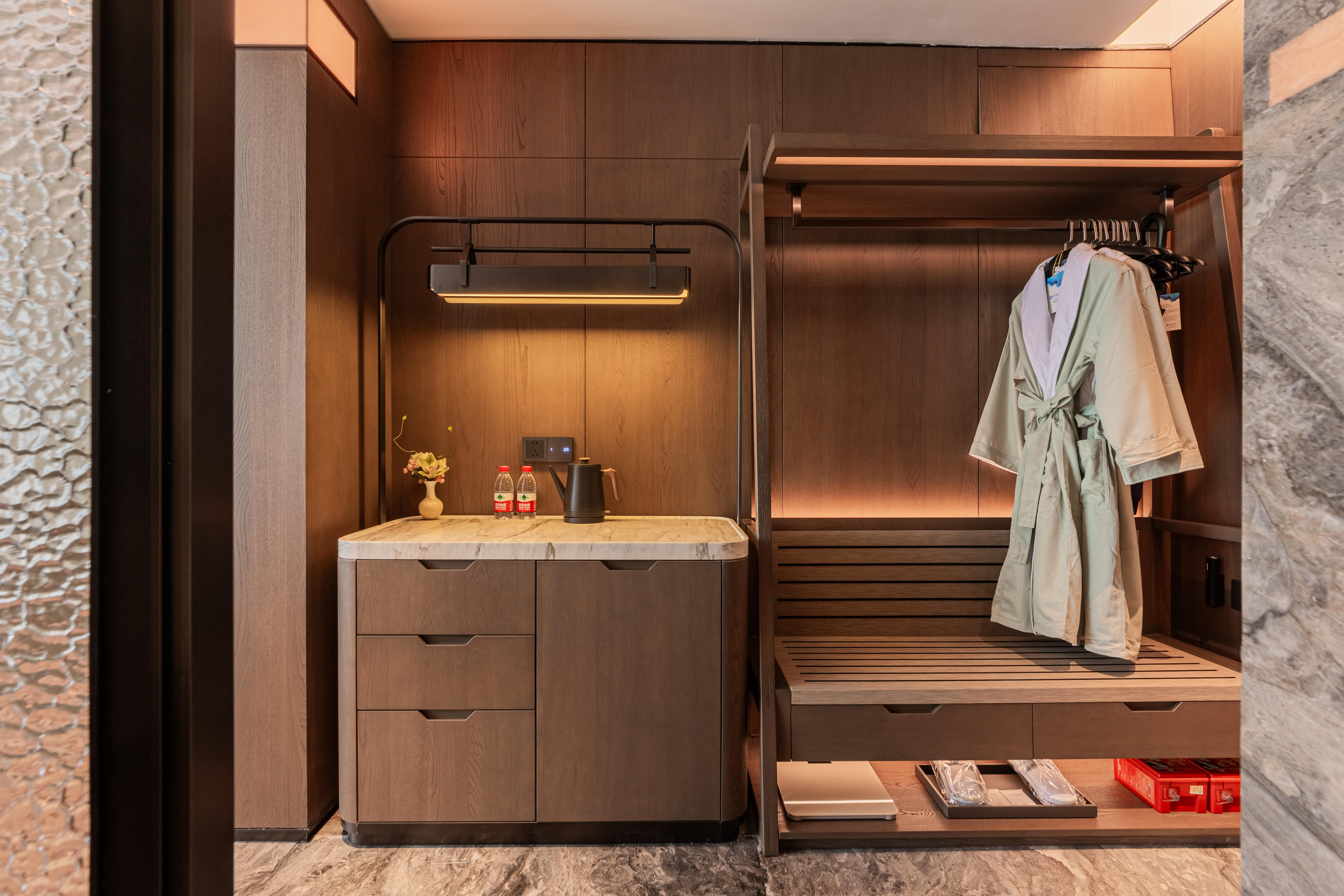 Guest room at the Wyndham Fuzhou Gulou in Fuzhou, Other than US/Canada