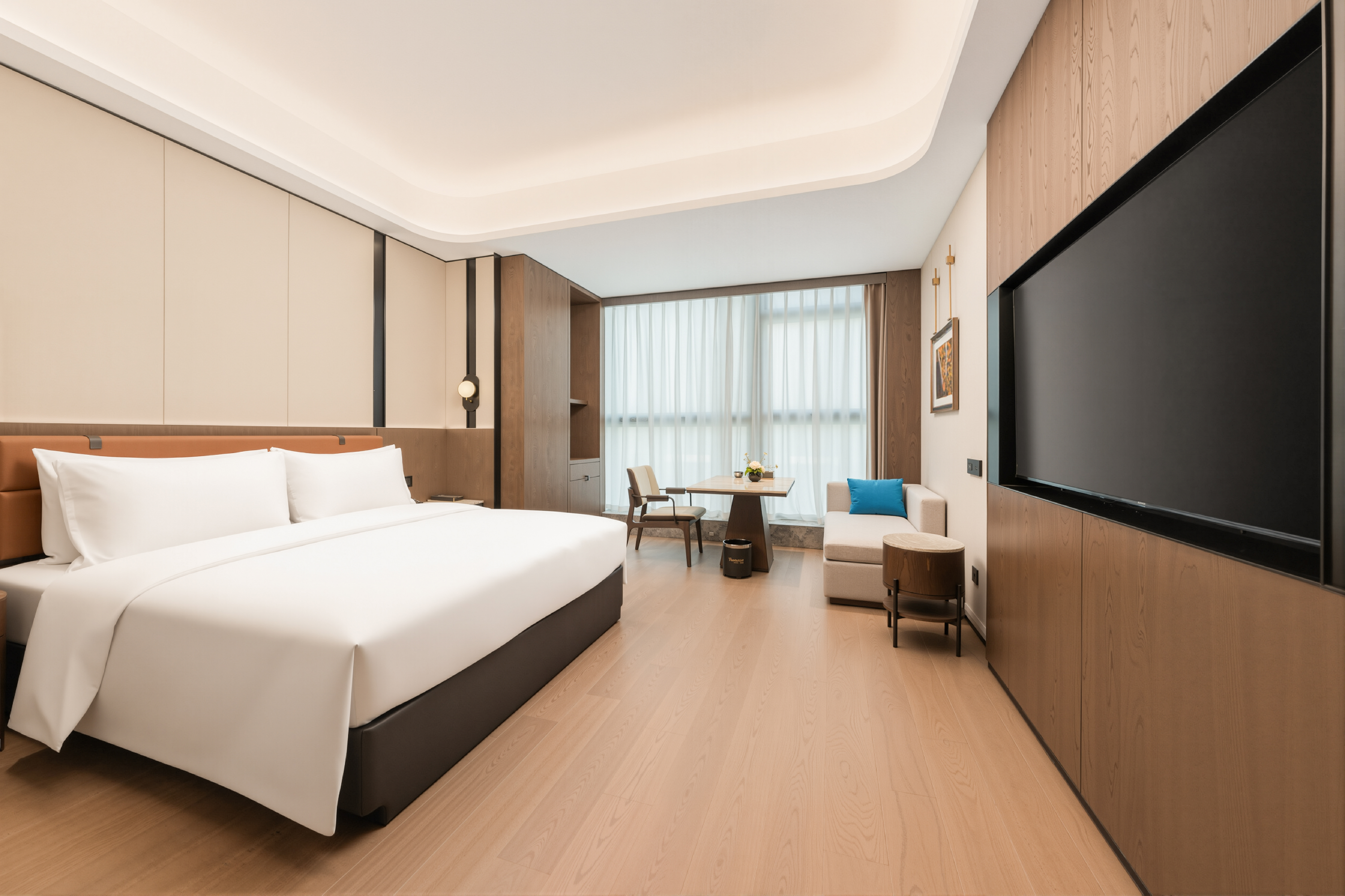 Guest room at the Wyndham Fuzhou Gulou in Fuzhou, Other than US/Canada