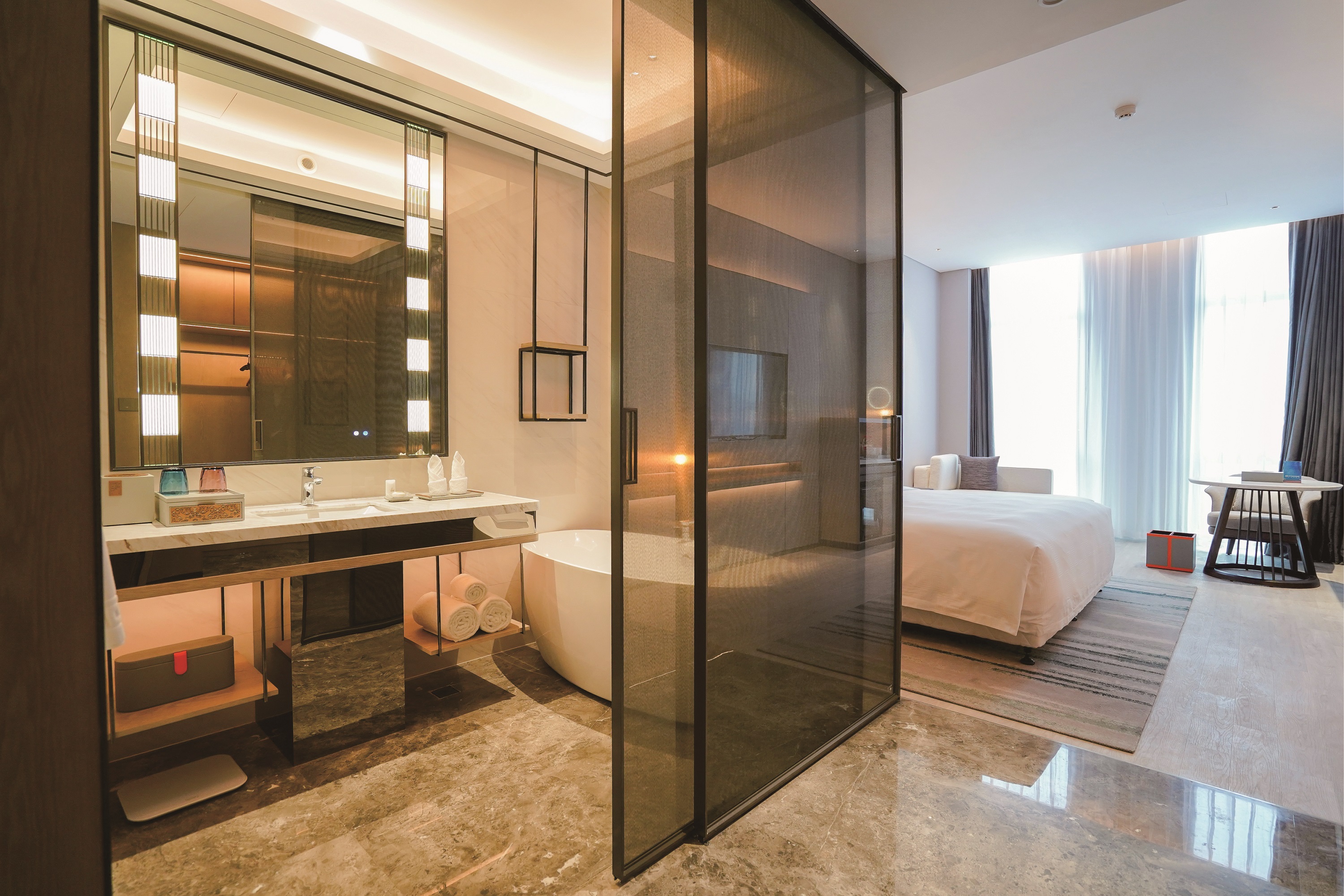 Guest room at the Wyndham Handan Congtai in Handan, Other than US/Canada