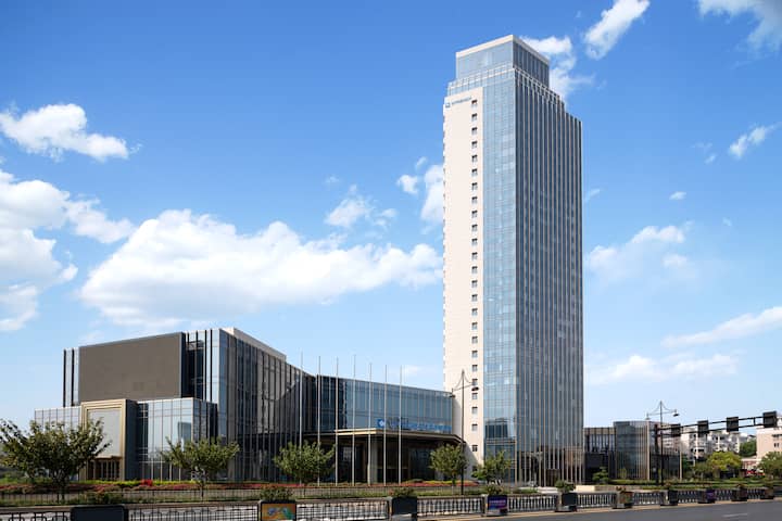 Exterior of Wyndham Hangzhou Linping hotel in Hangzhou, Other than US/Canada