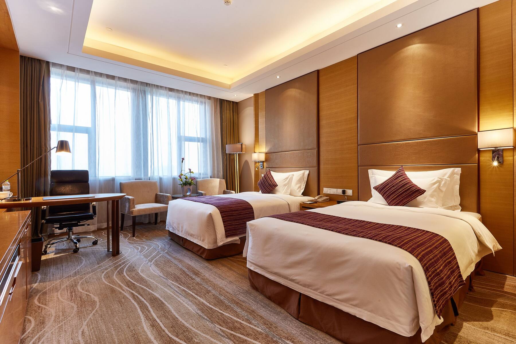 Guest room at the Wyndham Jingzhou in Jingzhou, Other than US/Canada