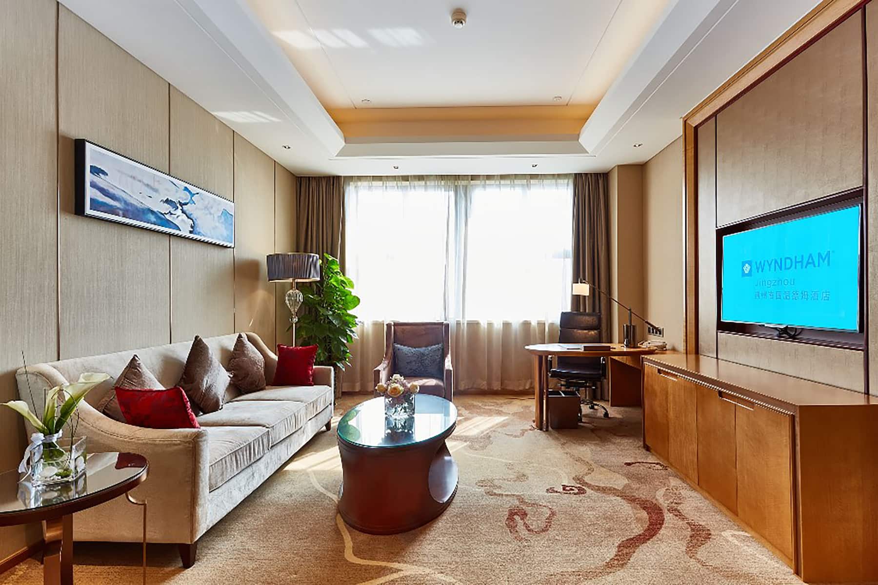Wyndham Jingzhou suite in Jingzhou, Other than US/Canada