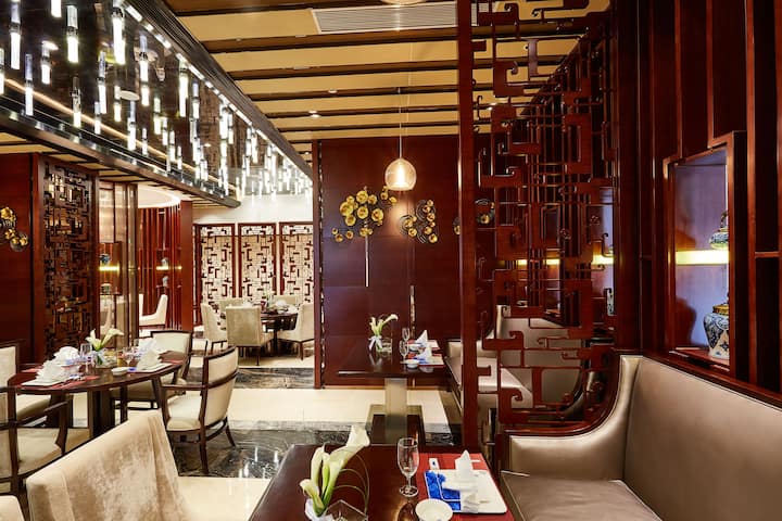 Wyndham Jingzhou restaurant in Jingzhou, Other than US/Canada