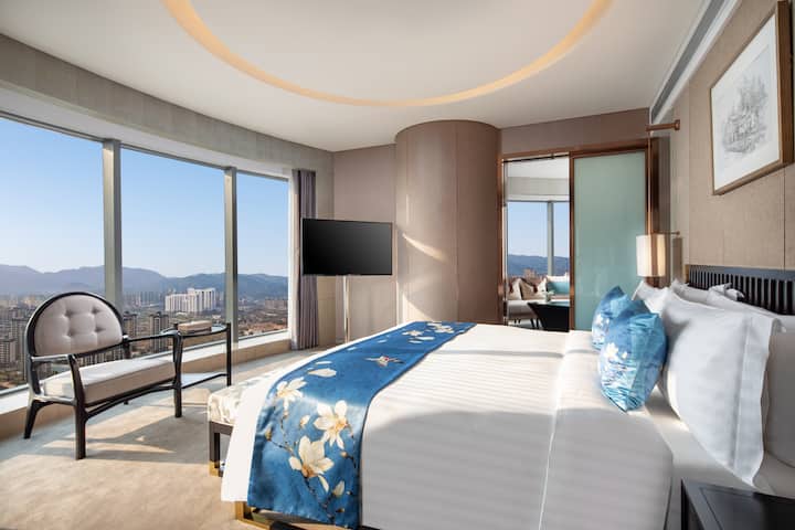 Wyndham Kunming Panlong suite in Kunming, Other than US/Canada