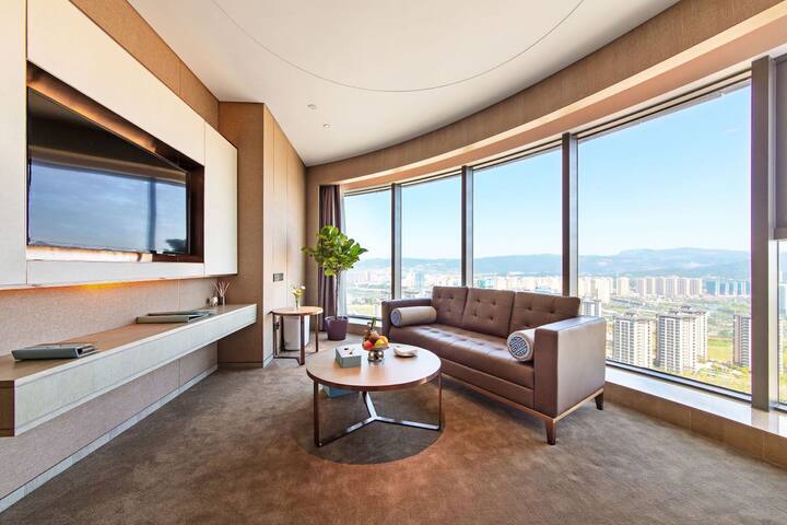 Wyndham Kunming Panlong suite living room in Kunming, Other than US/Canada