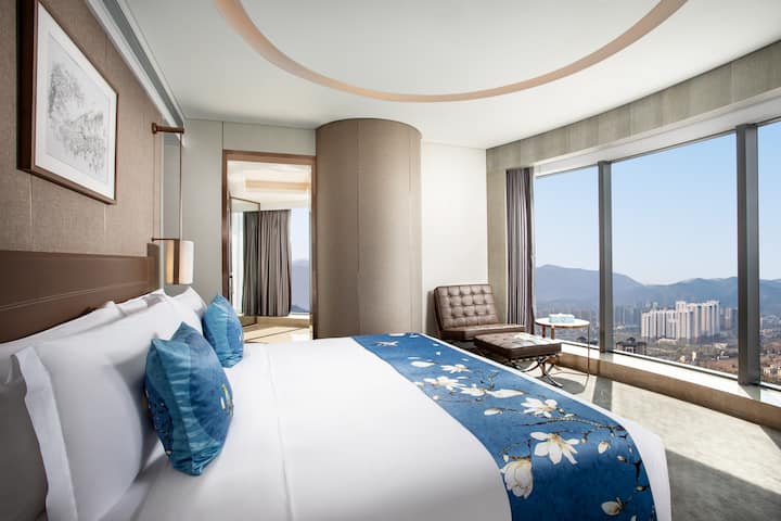 Wyndham Kunming Panlong suite in Kunming, Other than US/Canada